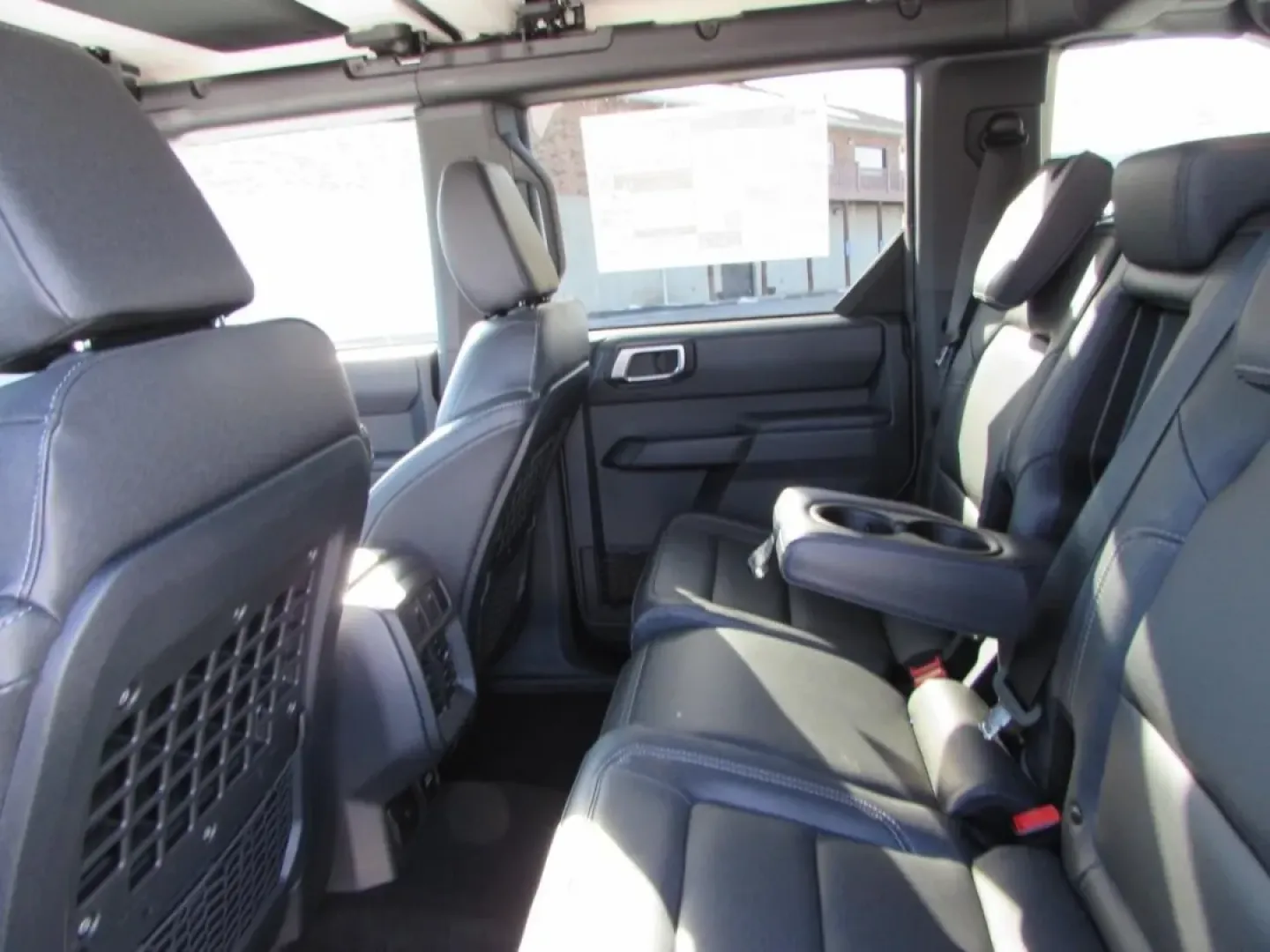 2026 /Black Onyx Ford Bronco Big Bend (1FMDE7BH1TL) with an 2.3L EcoBoost I-4 engine, 7M transmission, located at 12836 Highway 21, De Soto, MO, 63020, (636) 337-7777, 38.151867, -90.575615 - **Explore New Adventures with the 2026 Ford Bronco Big Bend at Pettus Ford De Soto!**<br /> <br /> If you're looking for a vehicle that perfectly balances adventure and everyday practicality, the 2026 Ford Bronco Big Bend is your ideal match. This SUV is designed for those who crave the thrill of we - Photo#26