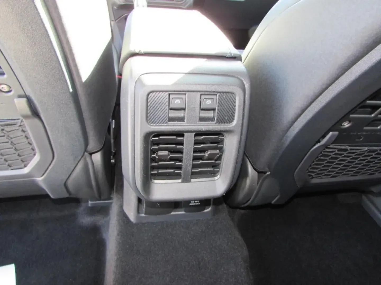 2026 /Black Onyx Ford Bronco Big Bend (1FMDE7BH1TL) with an 2.3L EcoBoost I-4 engine, 7M transmission, located at 12836 Highway 21, De Soto, MO, 63020, (636) 337-7777, 38.151867, -90.575615 - **Explore New Adventures with the 2026 Ford Bronco Big Bend at Pettus Ford De Soto!**<br /> <br /> If you're looking for a vehicle that perfectly balances adventure and everyday practicality, the 2026 Ford Bronco Big Bend is your ideal match. This SUV is designed for those who crave the thrill of we - Photo#27