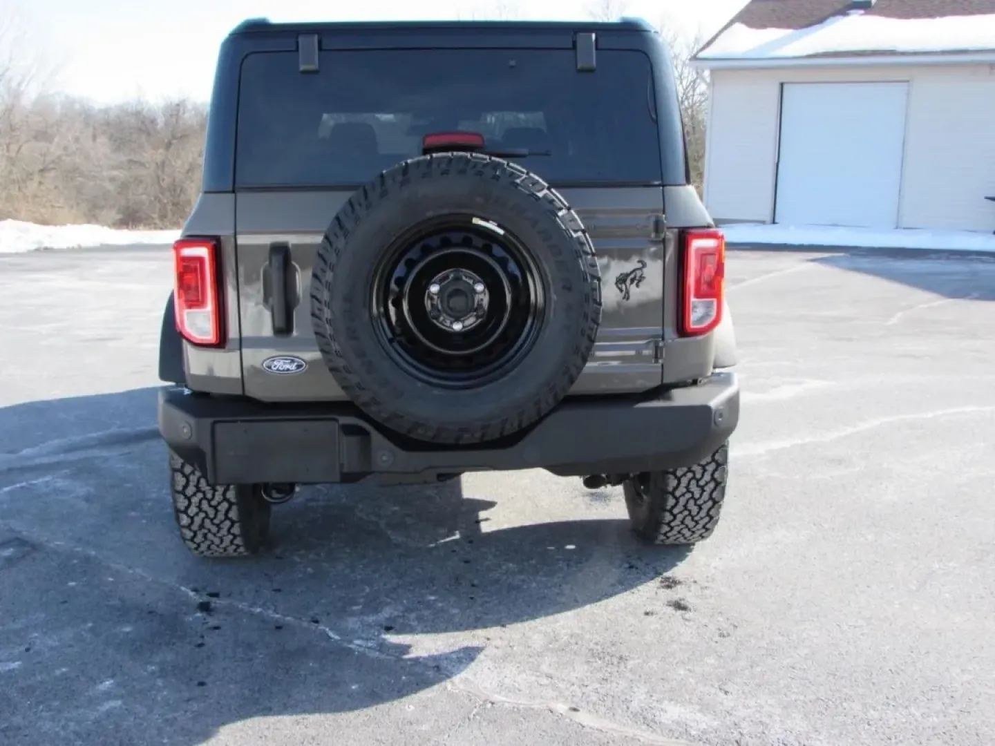 2026 /Black Onyx Ford Bronco Big Bend (1FMDE7BH1TL) with an 2.3L EcoBoost I-4 engine, 7M transmission, located at 12836 Highway 21, De Soto, MO, 63020, (636) 337-7777, 38.151867, -90.575615 - **Explore New Adventures with the 2026 Ford Bronco Big Bend at Pettus Ford De Soto!**<br /> <br /> If you're looking for a vehicle that perfectly balances adventure and everyday practicality, the 2026 Ford Bronco Big Bend is your ideal match. This SUV is designed for those who crave the thrill of we - Photo#5