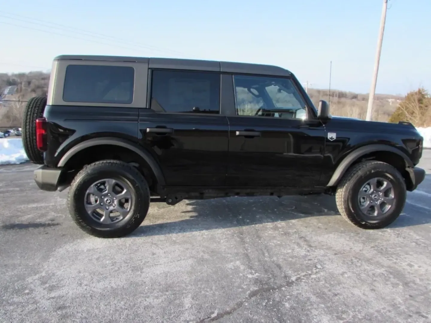 2026 /Black Onyx Ford Bronco Big Bend (1FMDE7BH7TL) with an 2.3L EcoBoost I-4 engine, 7M transmission, located at 12836 Highway 21, De Soto, MO, 63020, (636) 337-7777, 38.151867, -90.575615 - **Conquer the Great Outdoors with the 2026 Ford Bronco Big Bend!** <br /> <br /> Adventure awaits you and your family with the stunning 2026 Ford Bronco Big Bend, now available at Pettus Ford De Soto. Located at 12836 Missouri Hwy 21 in De Soto, MO, our OEM dealership is your one-stop shop for quali - Photo#7