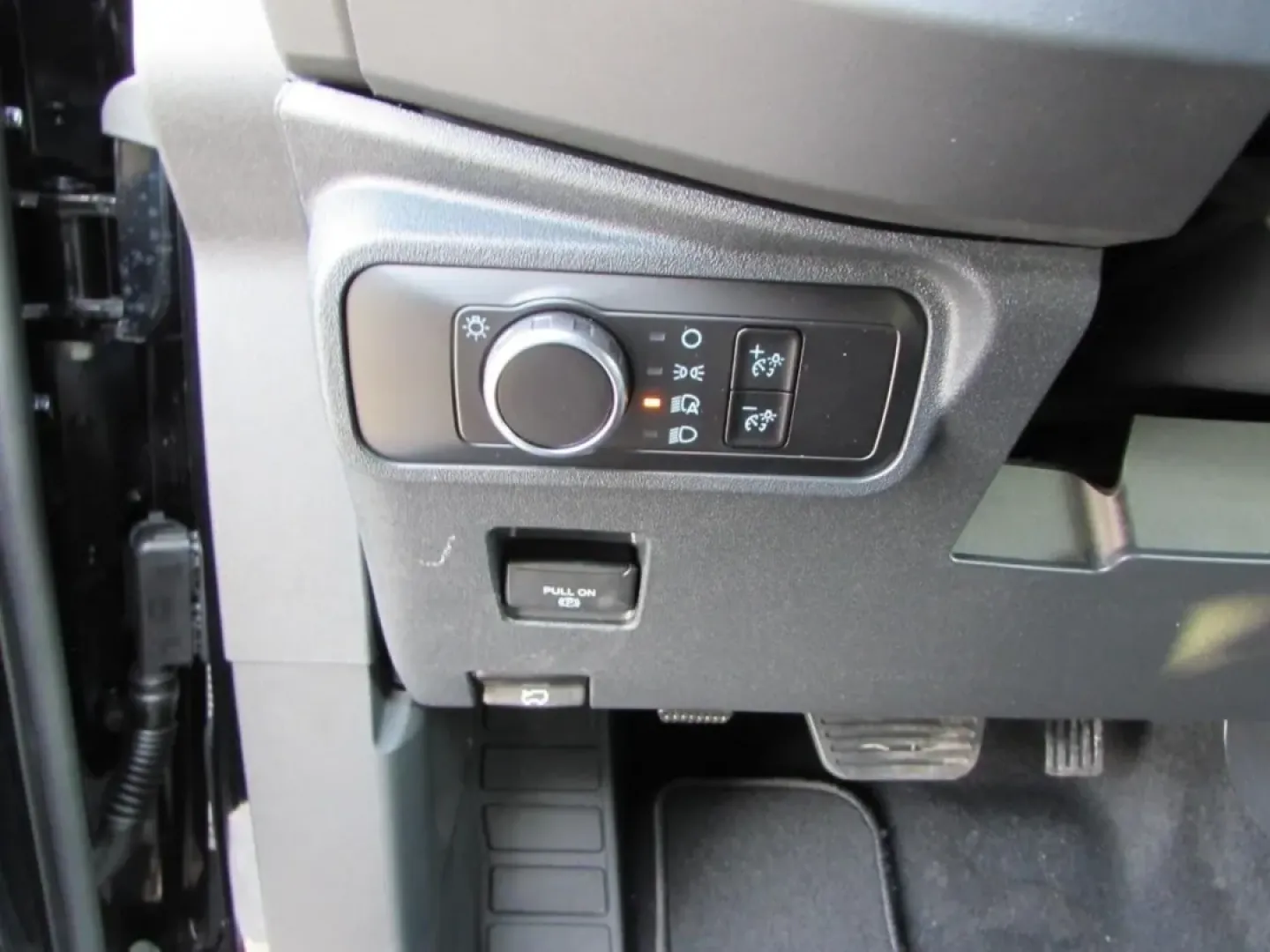 2026 /Black Onyx Ford Bronco Big Bend (1FMDE7BH7TL) with an 2.3L EcoBoost I-4 engine, 7M transmission, located at 12836 Highway 21, De Soto, MO, 63020, (636) 337-7777, 38.151867, -90.575615 - **Conquer the Great Outdoors with the 2026 Ford Bronco Big Bend!** <br /> <br /> Adventure awaits you and your family with the stunning 2026 Ford Bronco Big Bend, now available at Pettus Ford De Soto. Located at 12836 Missouri Hwy 21 in De Soto, MO, our OEM dealership is your one-stop shop for quali - Photo#13