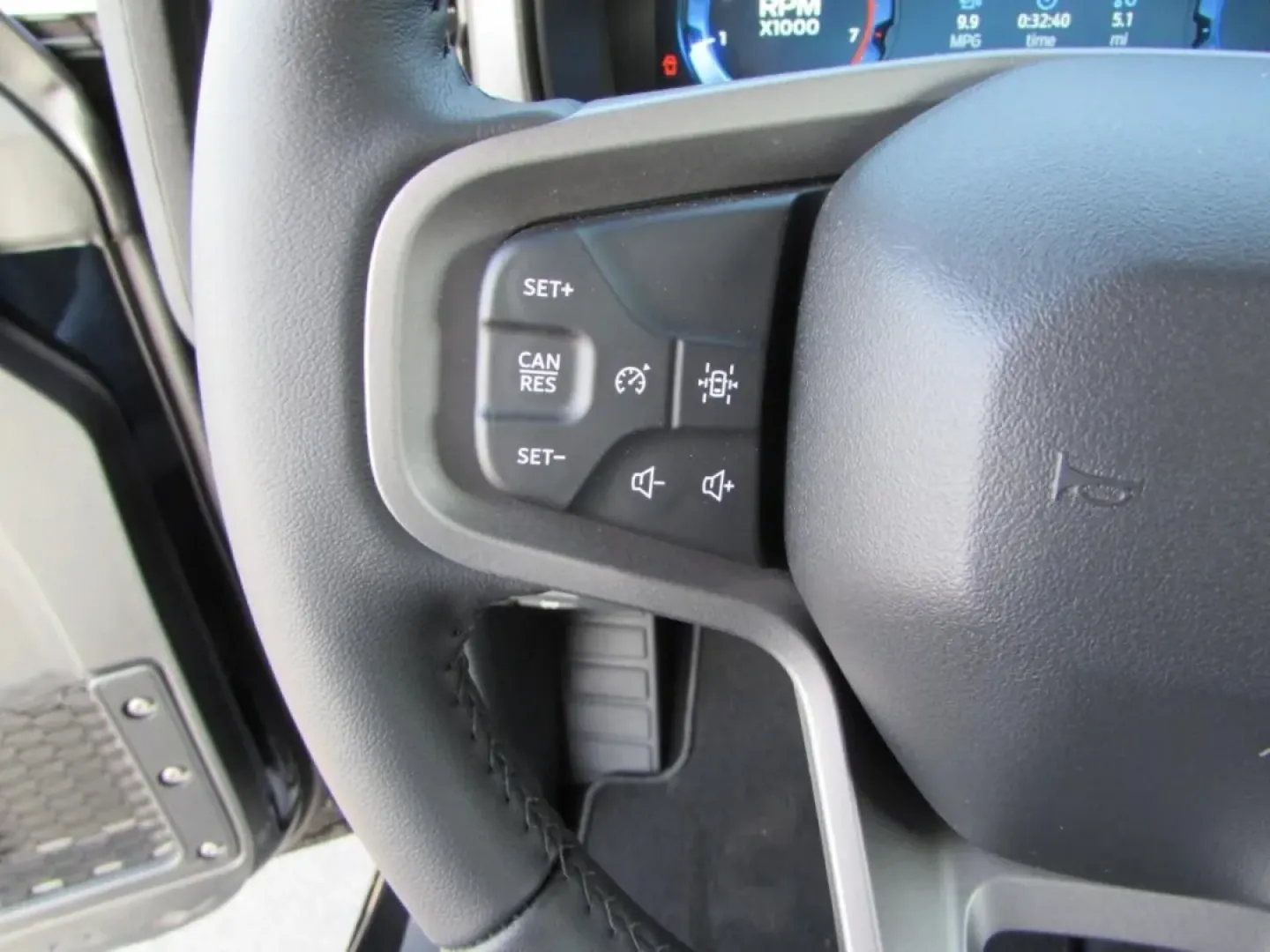 2026 /Black Onyx Ford Bronco Big Bend (1FMDE7BH7TL) with an 2.3L EcoBoost I-4 engine, 7M transmission, located at 12836 Highway 21, De Soto, MO, 63020, (636) 337-7777, 38.151867, -90.575615 - **Conquer the Great Outdoors with the 2026 Ford Bronco Big Bend!** <br /> <br /> Adventure awaits you and your family with the stunning 2026 Ford Bronco Big Bend, now available at Pettus Ford De Soto. Located at 12836 Missouri Hwy 21 in De Soto, MO, our OEM dealership is your one-stop shop for quali - Photo#15