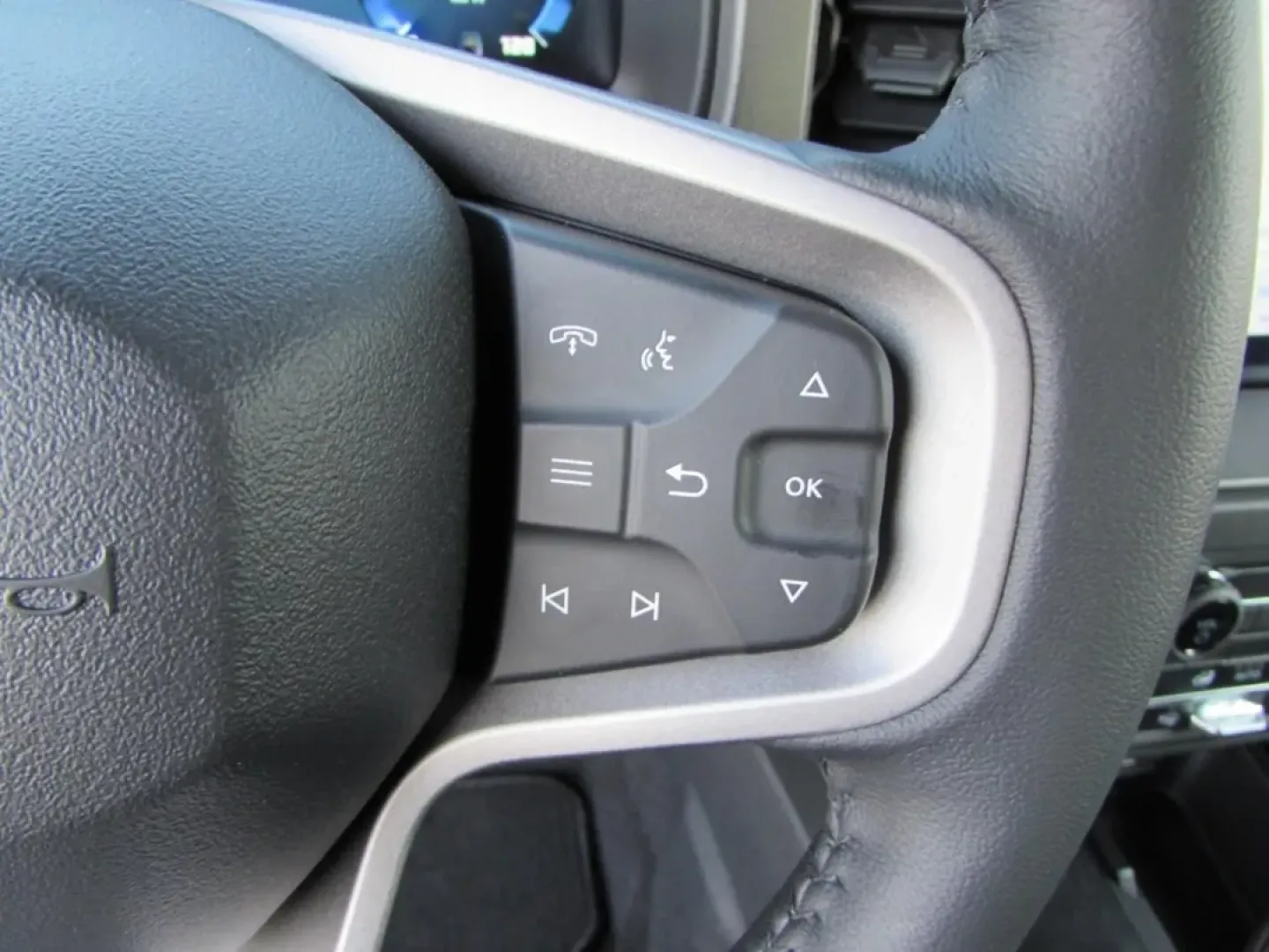 2026 /Black Onyx Ford Bronco Big Bend (1FMDE7BH7TL) with an 2.3L EcoBoost I-4 engine, 7M transmission, located at 12836 Highway 21, De Soto, MO, 63020, (636) 337-7777, 38.151867, -90.575615 - **Conquer the Great Outdoors with the 2026 Ford Bronco Big Bend!** <br /> <br /> Adventure awaits you and your family with the stunning 2026 Ford Bronco Big Bend, now available at Pettus Ford De Soto. Located at 12836 Missouri Hwy 21 in De Soto, MO, our OEM dealership is your one-stop shop for quali - Photo#16