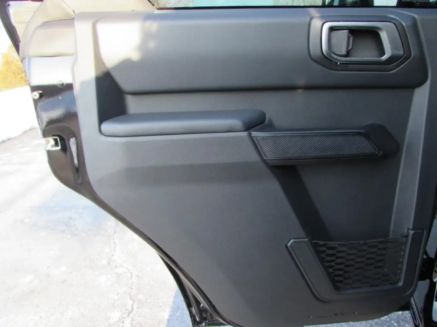 2026 /Black Onyx Ford Bronco Big Bend (1FMDE7BH7TL) with an 2.3L EcoBoost I-4 engine, 7M transmission, located at 12836 Highway 21, De Soto, MO, 63020, (636) 337-7777, 38.151867, -90.575615 - **Conquer the Great Outdoors with the 2026 Ford Bronco Big Bend!** <br /> <br /> Adventure awaits you and your family with the stunning 2026 Ford Bronco Big Bend, now available at Pettus Ford De Soto. Located at 12836 Missouri Hwy 21 in De Soto, MO, our OEM dealership is your one-stop shop for quali - Photo#23