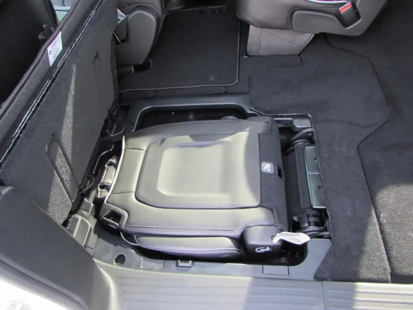 2026 /Black Chrysler Pacifica Limited (2C4RC3GG6TR) with an 3.6L V6 DOHC 24V engine, Automatic transmission, located at 12830 Highway 21, De Soto, MO, 63020, (636) 337-7777, 38.153099, -90.573624 - ### Discover the 2026 Chrysler Pacifica Limited: Your Ultimate Family Minivan<br /> <br /> Are you ready to elevate your family's travel experience? The 2026 Chrysler Pacifica Limited is here to redefine family adventures, making every road trip, school drop-off, and grocery run a breeze. With its s - Photo#29