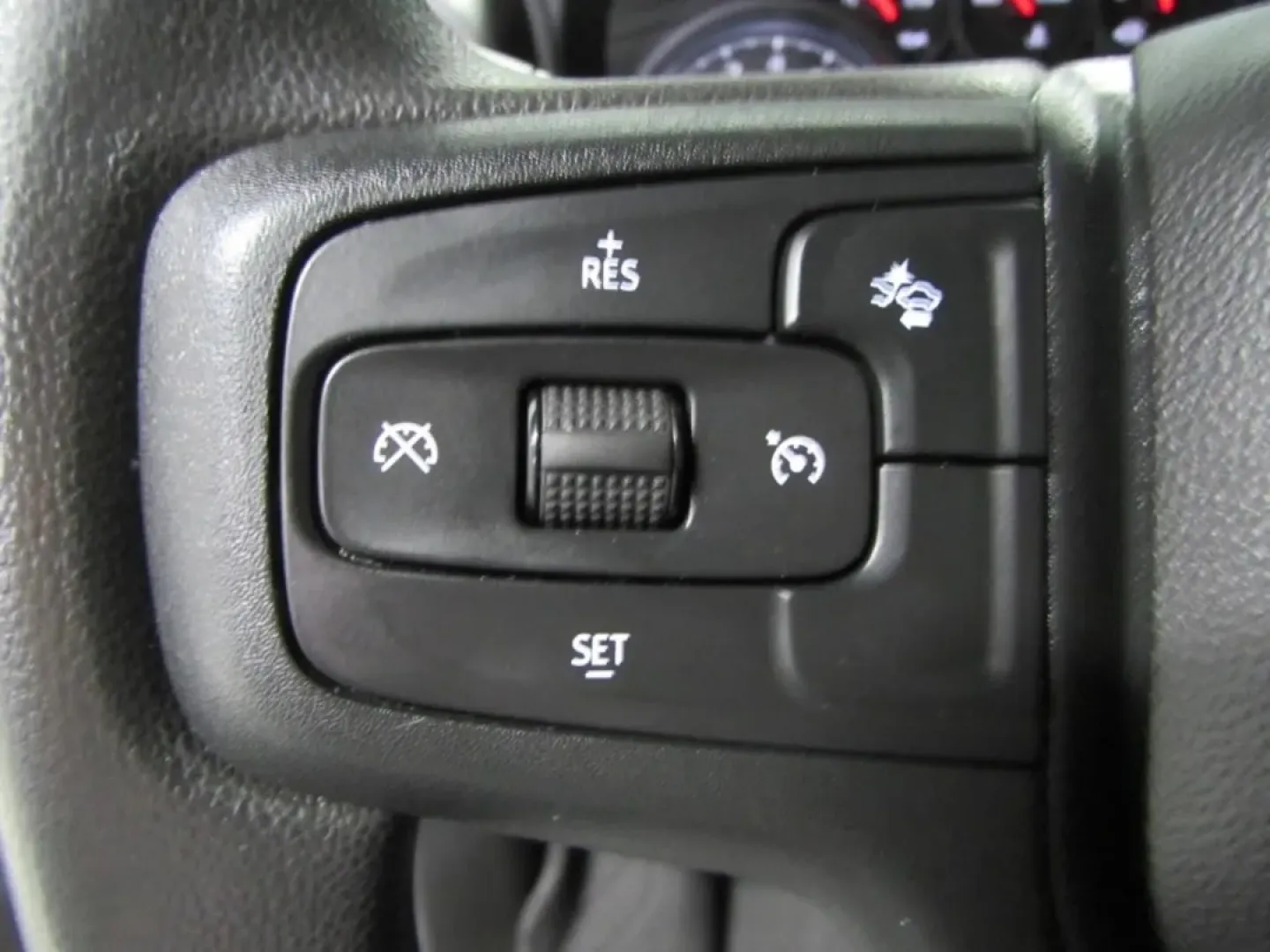 2024 /Black Chevrolet Silverado 1500 Custom (1GCPDBEK7RZ) with an 2.7L L4 DOHC 16V TURBO engine, Automatic transmission, located at 12830 Highway 21, De Soto, MO, 63020, (636) 337-7777, 38.153099, -90.573624 - **Unleash Your Adventurous Spirit with the 2024 Chevrolet Silverado 1500 at Pettus CDJR DeSoto!**<br /> <br /> Are you ready to elevate your lifestyle with a truck that can handle everything from weekend adventures to daily commutes? Look no further than this impressive 2024 Chevrolet Silverado 1500 - Photo#23