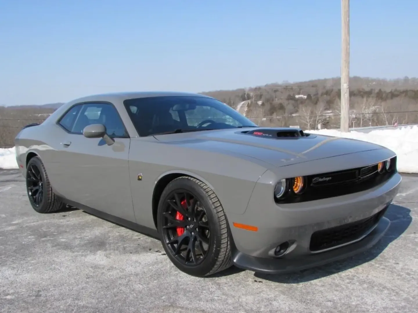 2018 /Black Dodge Challenger 392 Hemi Scat Pack Shaker (2C3CDZFJ0JH) with an 6.4L V8 OHV 16V engine, Manual/Standard transmission, located at 12830 Highway 21, De Soto, MO, 63020, (636) 337-7777, 38.153099, -90.573624 - **Unleash Your Inner Road Warrior with the 2018 Dodge Challenger at Pettus CDJR DeSoto!**<br /> <br /> Are you ready to elevate your driving experience? Whether you're cruising down scenic Highway 21 or navigating through the vibrant streets of De Soto, MO, the 2018 Dodge Challenger is your ticket t - Photo#0