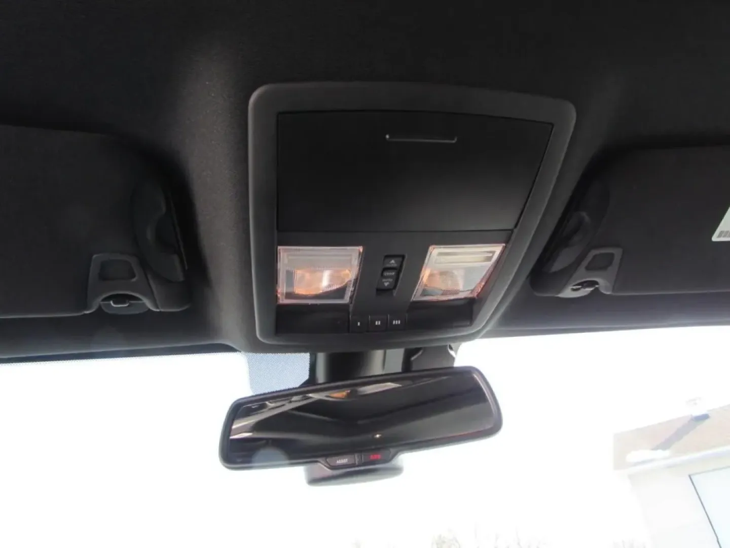 2018 /Black Dodge Challenger 392 Hemi Scat Pack Shaker (2C3CDZFJ0JH) with an 6.4L V8 OHV 16V engine, Manual/Standard transmission, located at 12830 Highway 21, De Soto, MO, 63020, (636) 337-7777, 38.153099, -90.573624 - **Unleash Your Inner Road Warrior with the 2018 Dodge Challenger at Pettus CDJR DeSoto!**<br /> <br /> Are you ready to elevate your driving experience? Whether you're cruising down scenic Highway 21 or navigating through the vibrant streets of De Soto, MO, the 2018 Dodge Challenger is your ticket t - Photo#18