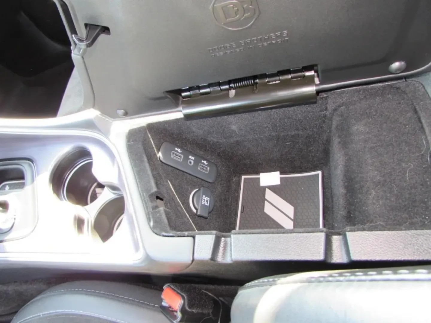 2018 /Black Dodge Challenger 392 Hemi Scat Pack Shaker (2C3CDZFJ0JH) with an 6.4L V8 OHV 16V engine, Manual/Standard transmission, located at 12830 Highway 21, De Soto, MO, 63020, (636) 337-7777, 38.153099, -90.573624 - **Unleash Your Inner Road Warrior with the 2018 Dodge Challenger at Pettus CDJR DeSoto!**<br /> <br /> Are you ready to elevate your driving experience? Whether you're cruising down scenic Highway 21 or navigating through the vibrant streets of De Soto, MO, the 2018 Dodge Challenger is your ticket t - Photo#25