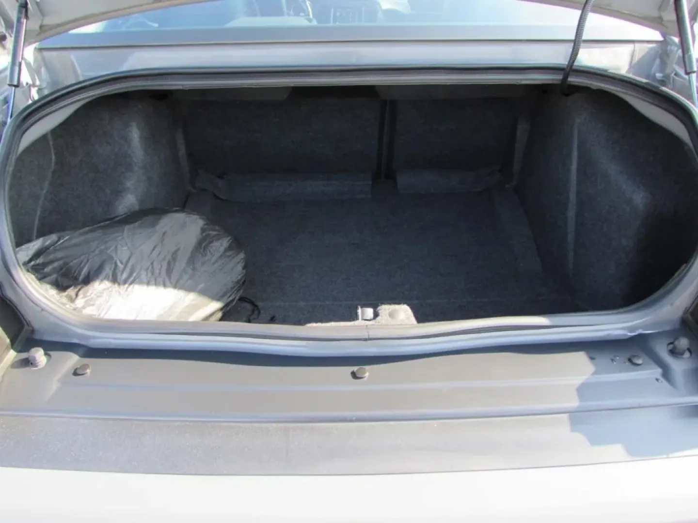 2018 /Black Dodge Challenger 392 Hemi Scat Pack Shaker (2C3CDZFJ0JH) with an 6.4L V8 OHV 16V engine, Manual/Standard transmission, located at 12830 Highway 21, De Soto, MO, 63020, (636) 337-7777, 38.153099, -90.573624 - **Unleash Your Inner Road Warrior with the 2018 Dodge Challenger at Pettus CDJR DeSoto!**<br /> <br /> Are you ready to elevate your driving experience? Whether you're cruising down scenic Highway 21 or navigating through the vibrant streets of De Soto, MO, the 2018 Dodge Challenger is your ticket t - Photo#28