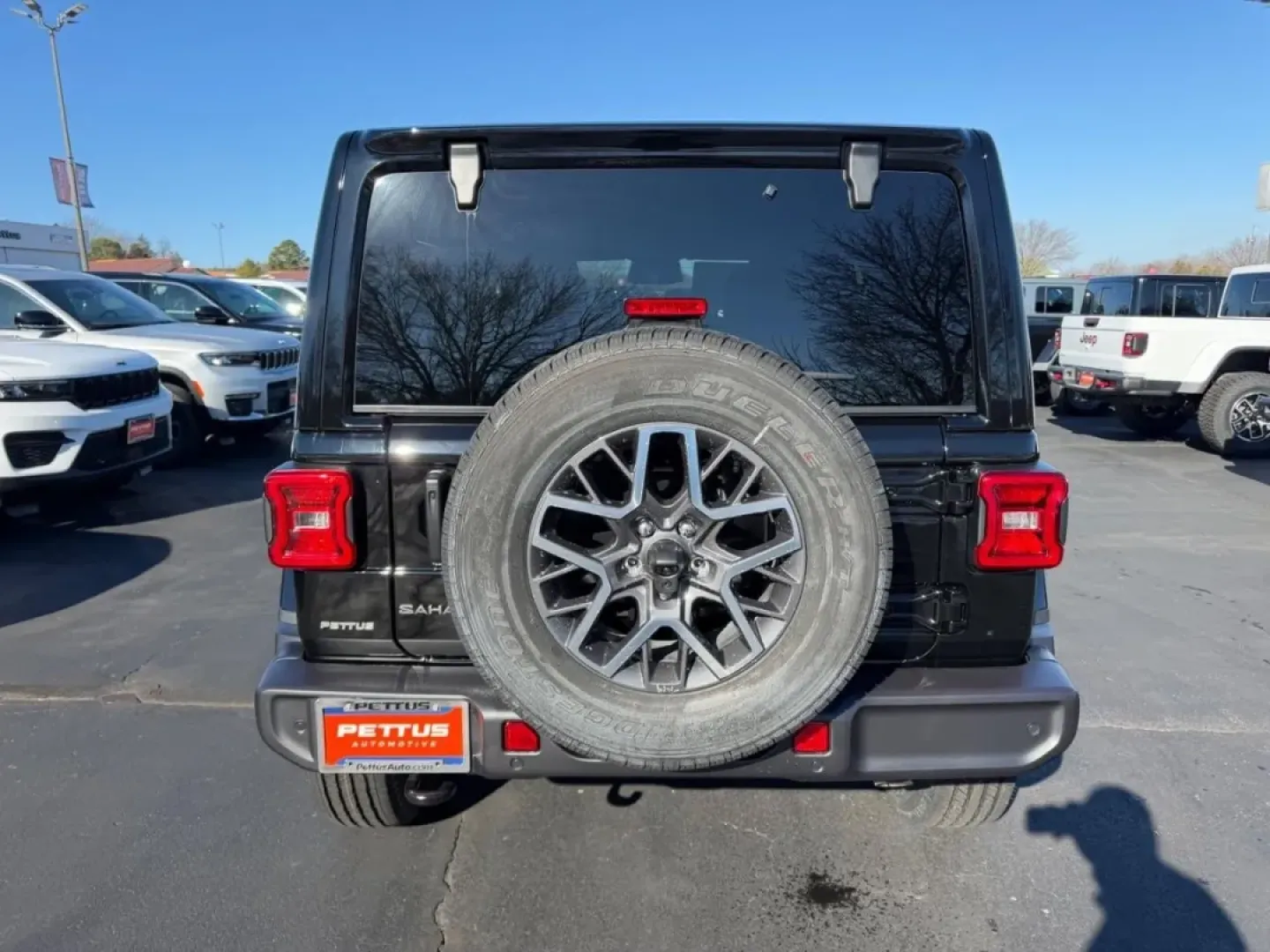 2026 /Black Leather Jeep Wrangler Sahara (1C4PJXEN1TW) with an 2.0L engine, 6M transmission, located at 970 Woodlawn Dr., Farmington, MO, 63640, (573) 431-7800, 37.825642, -90.468674 - **Adventure Awaits with the 2026 Jeep Wrangler Sahara Your Perfect Companion for Weekend Getaways!**<br /> <br /> Are you ready to elevate your outdoor adventures or simply enjoy a versatile, stylish vehicle for your everyday commute? Look no further than the 2026 Jeep Wrangler Sahara, now availabl - Photo#3