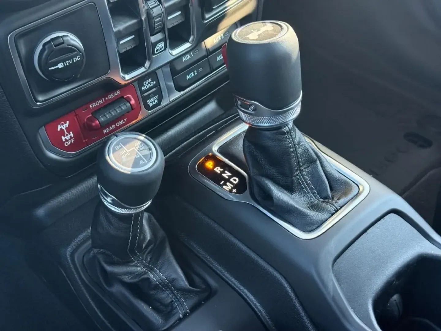 2026 /Black Leather Jeep Wrangler Rubicon X (1C4RJXFG8TW) with an 3.6L V6 engine, Automatic transmission, located at 970 Woodlawn Dr., Farmington, MO, 63640, (573) 431-7800, 37.825642, -90.468674 - Are you ready to elevate your outdoor adventures or daily commute? The 2026 Jeep Wrangler Rubicon X is the perfect companion for those who crave both rugged terrain and city streets. With its iconic design and unbeatable versatility, this SUV is ideal for weekend warriors, off-road enthusiasts, or a - Photo#16