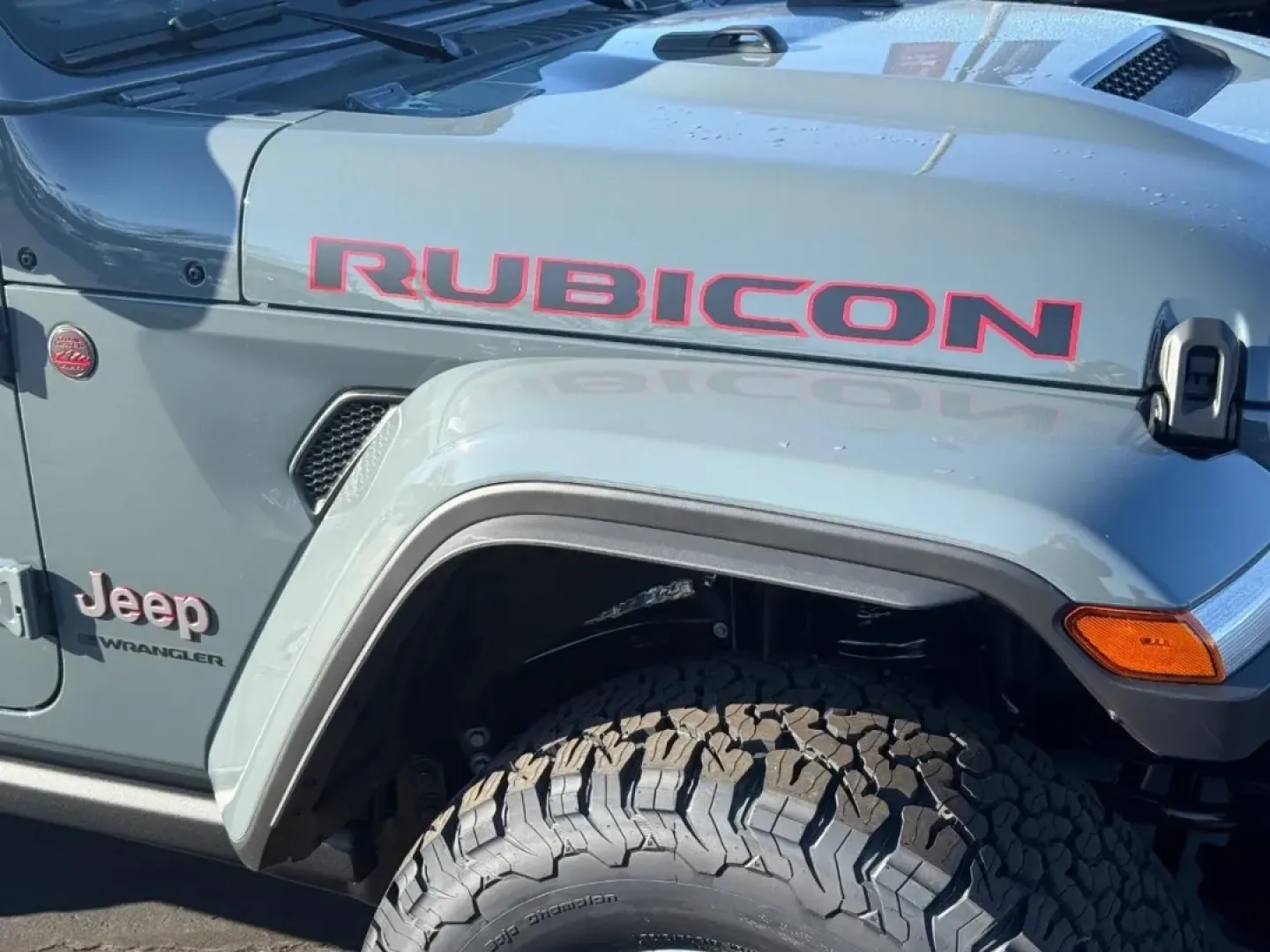 2026 /Black Leather Jeep Wrangler Rubicon X (1C4RJXFG8TW) with an 3.6L V6 engine, Automatic transmission, located at 970 Woodlawn Dr., Farmington, MO, 63640, (573) 431-7800, 37.825642, -90.468674 - Are you ready to elevate your outdoor adventures or daily commute? The 2026 Jeep Wrangler Rubicon X is the perfect companion for those who crave both rugged terrain and city streets. With its iconic design and unbeatable versatility, this SUV is ideal for weekend warriors, off-road enthusiasts, or a - Photo#4