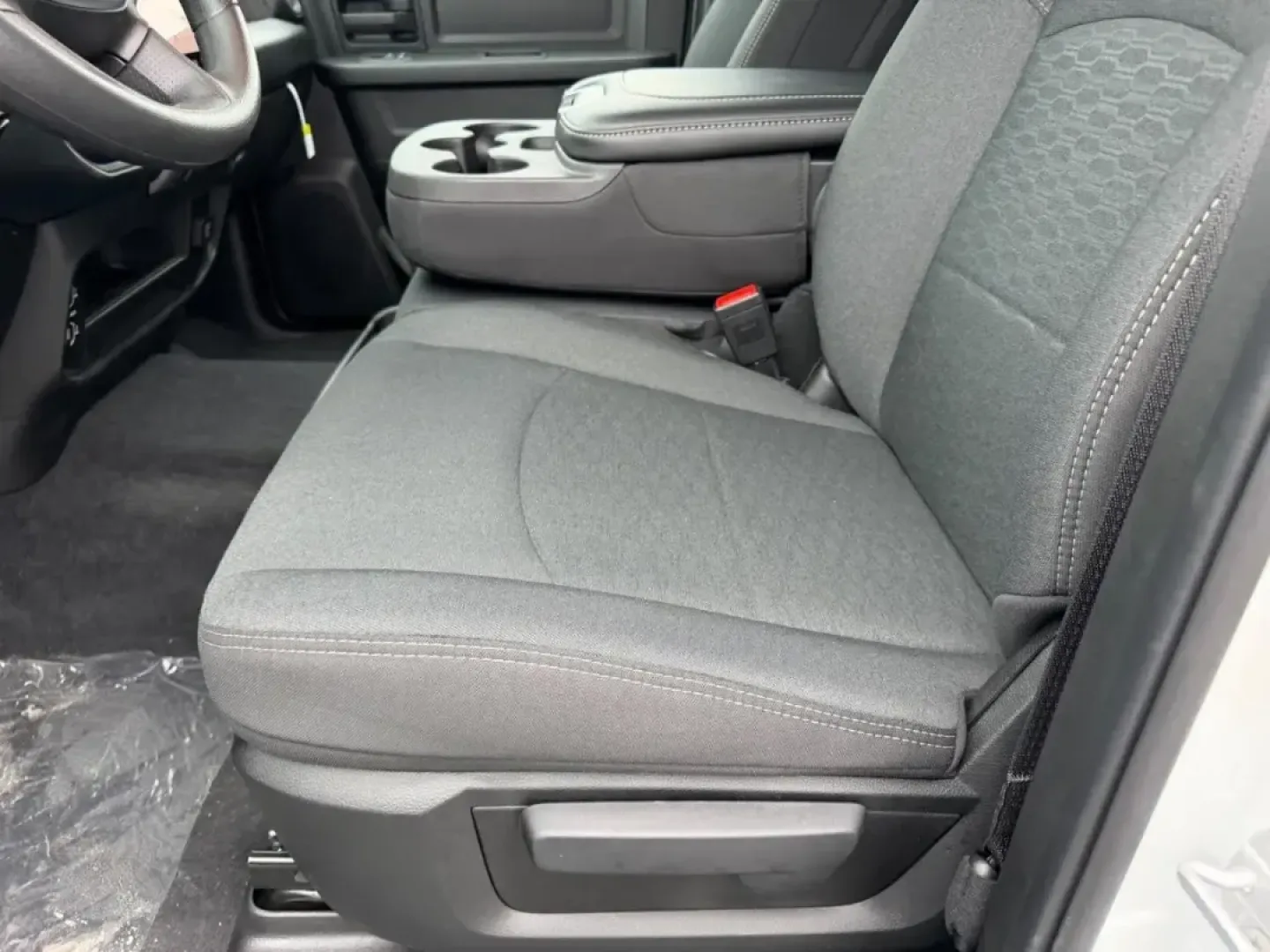 2026 /Cloth Ram 2500 Tradesman (3C63R5CL9TG) with an Straight 6 Turbocharged Diesel engine, 6A transmission, located at 970 Woodlawn Dr., Farmington, MO, 63640, (573) 431-7800, 37.825642, -90.468674 - **Unleash Your Adventurous Spirit with the 2026 Ram 2500 Tradesman at Pettus CDJR Farmington!**<br /> <br /> Are you ready to elevate your lifestyle with a powerful and reliable truck? Look no further than the 2026 Ram 2500 Tradesman, perfect for those who thrive on weekend adventures or require a r - Photo#18