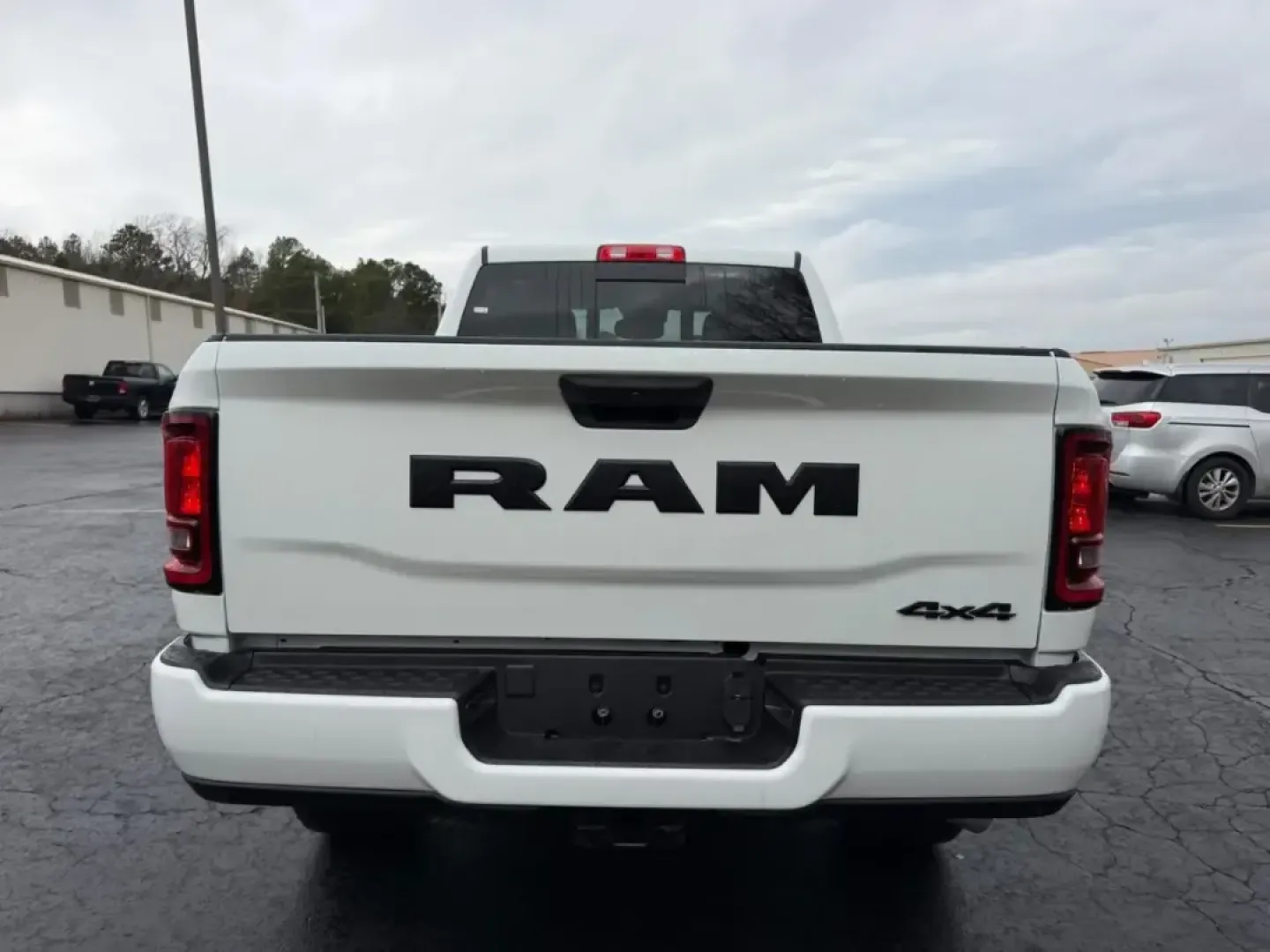 2026 /Cloth Ram 2500 Tradesman (3C63R5CL9TG) with an Straight 6 Turbocharged Diesel engine, 6A transmission, located at 970 Woodlawn Dr., Farmington, MO, 63640, (573) 431-7800, 37.825642, -90.468674 - **Unleash Your Adventurous Spirit with the 2026 Ram 2500 Tradesman at Pettus CDJR Farmington!**<br /> <br /> Are you ready to elevate your lifestyle with a powerful and reliable truck? Look no further than the 2026 Ram 2500 Tradesman, perfect for those who thrive on weekend adventures or require a r - Photo#3