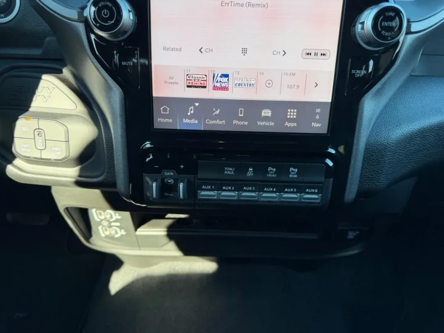 2026 /Diesel Gray/Black Cloth Ram 2500 Tradesman (3C6UR5CJ6TG) with an 6.4L V8 HEMI HD engine, 6A transmission, located at 970 Woodlawn Dr., Farmington, MO, 63640, (573) 431-7800, 37.825642, -90.468674 - **Unleash Your Adventures with the 2026 Ram 2500 Tradesman!**<br /> <br /> Are you ready to elevate your weekends and tackle your workweek with unmatched reliability and strength? The 2026 Ram 2500 Tradesman is designed for those who crave adventure without compromising on performance. Whether you'r - Photo#16