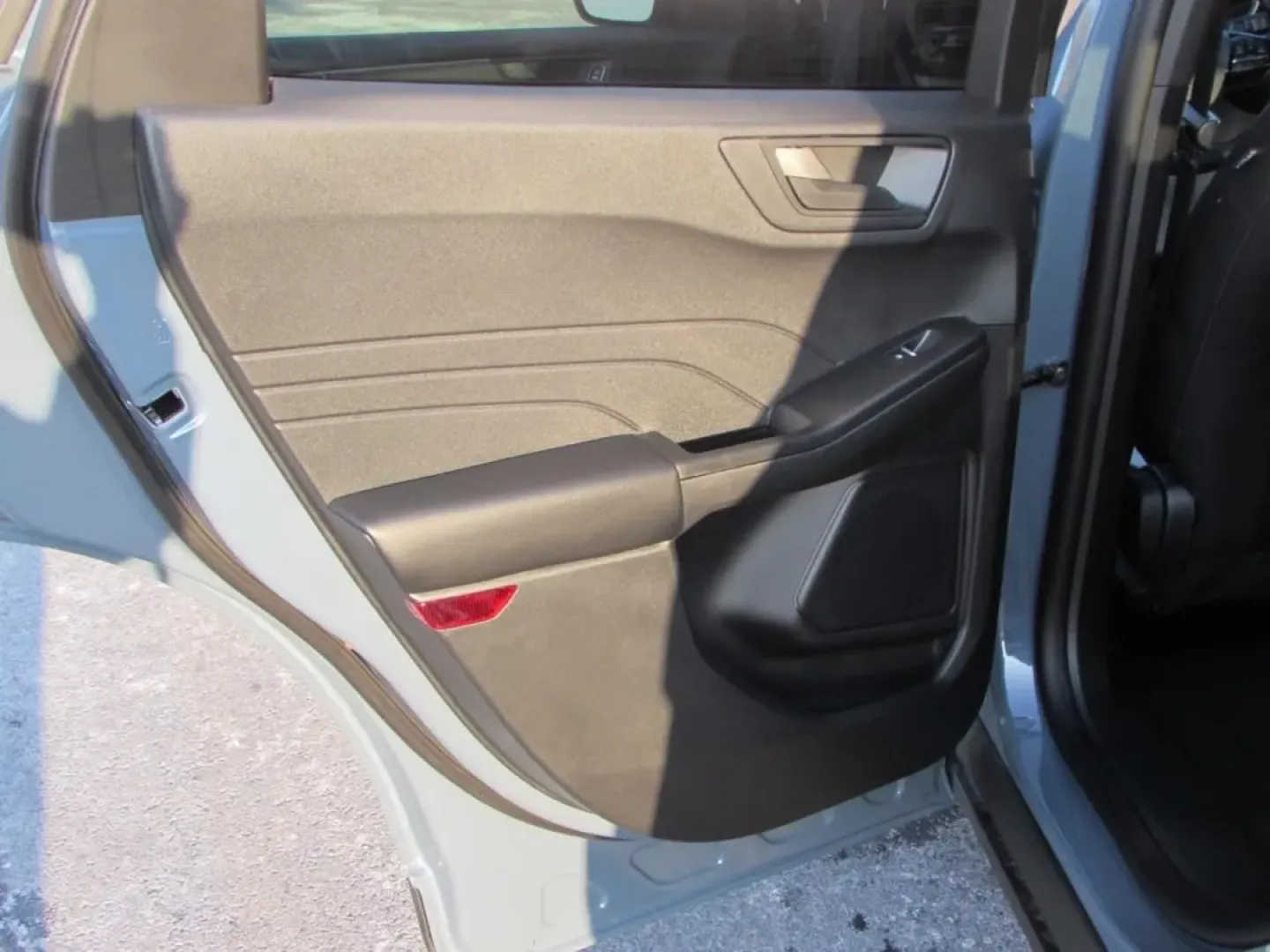 2026 /Gray Ford Escape Active (1FMCU0GN5TU) with an 1.5L engine, 8A transmission, located at 12836 Highway 21, De Soto, MO, 63020, (636) 337-7777, 38.151867, -90.575615 - **Discover Your Next Adventure with the 2026 Ford Escape!**<br /> <br /> Are you ready to elevate your driving experience? Whether you're embarking on weekend getaways, navigating daily commutes, or accommodating your growing family, the 2026 Ford Escape is designed to meet all your needs with style - Photo#22