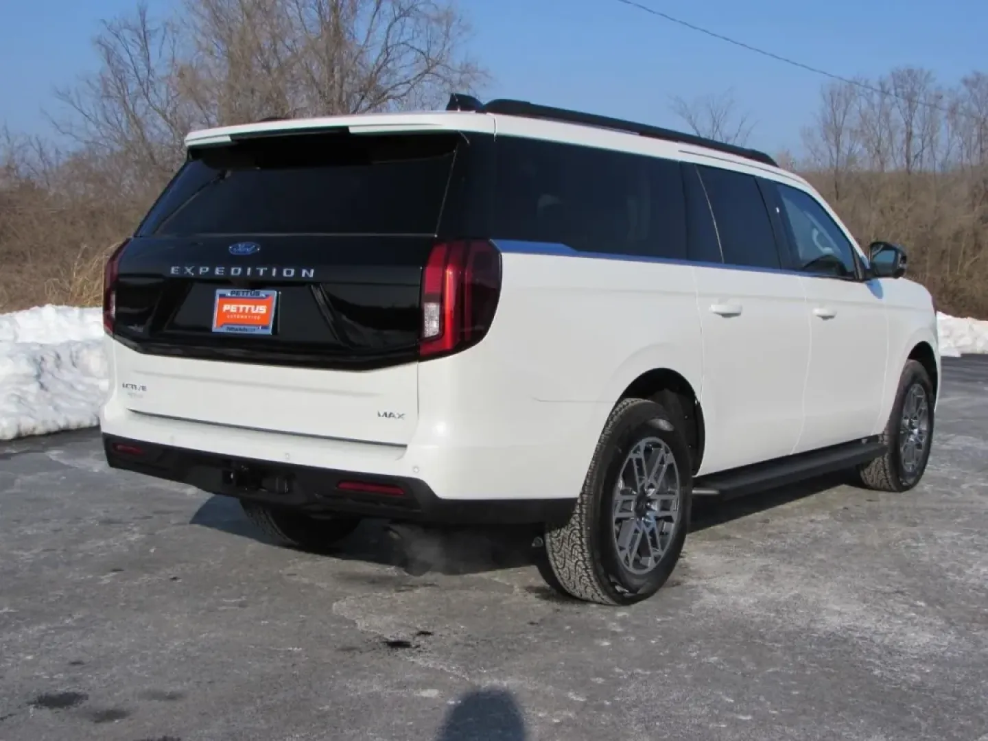 2026 /Ultra Dark Space Gray Ford Expedition Max Active (1FMJK1J85TE) with an 3.5L EcoBoost V6 engine, Automatic transmission, located at 12836 Highway 21, De Soto, MO, 63020, (636) 337-7777, 38.151867, -90.575615 - **Elevate Your Adventures with the 2026 Ford Expedition Max Perfect for Families and Explorers Alike!**<br /> <br /> Are you in search of the ultimate vehicle for family road trips, weekend getaways, or simply navigating your daily commute? Look no further than the stunning 2026 Ford Expedition Max - Photo#6