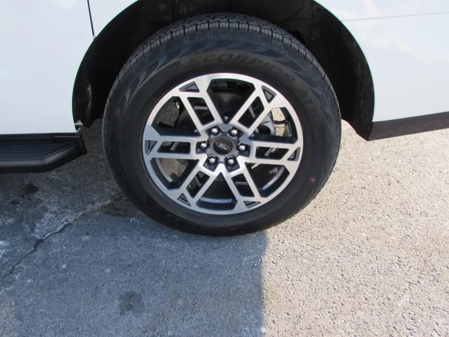 2026 /Ultra Dark Space Gray Ford Expedition Max Active (1FMJK1J85TE) with an 3.5L EcoBoost V6 engine, Automatic transmission, located at 12836 Highway 21, De Soto, MO, 63020, (636) 337-7777, 38.151867, -90.575615 - **Elevate Your Adventures with the 2026 Ford Expedition Max Perfect for Families and Explorers Alike!**<br /> <br /> Are you in search of the ultimate vehicle for family road trips, weekend getaways, or simply navigating your daily commute? Look no further than the stunning 2026 Ford Expedition Max - Photo#9