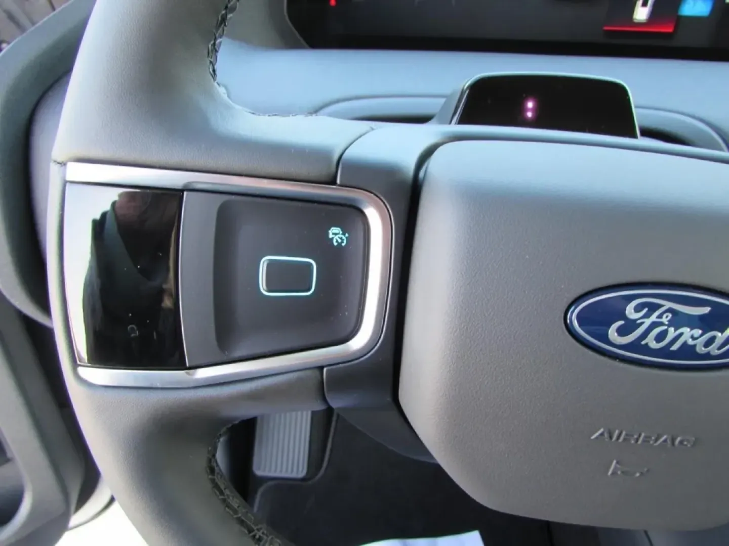 2026 /Ultra Dark Space Gray Ford Expedition Max Active (1FMJK1J85TE) with an 3.5L EcoBoost V6 engine, Automatic transmission, located at 12836 Highway 21, De Soto, MO, 63020, (636) 337-7777, 38.151867, -90.575615 - **Elevate Your Adventures with the 2026 Ford Expedition Max Perfect for Families and Explorers Alike!**<br /> <br /> Are you in search of the ultimate vehicle for family road trips, weekend getaways, or simply navigating your daily commute? Look no further than the stunning 2026 Ford Expedition Max - Photo#15