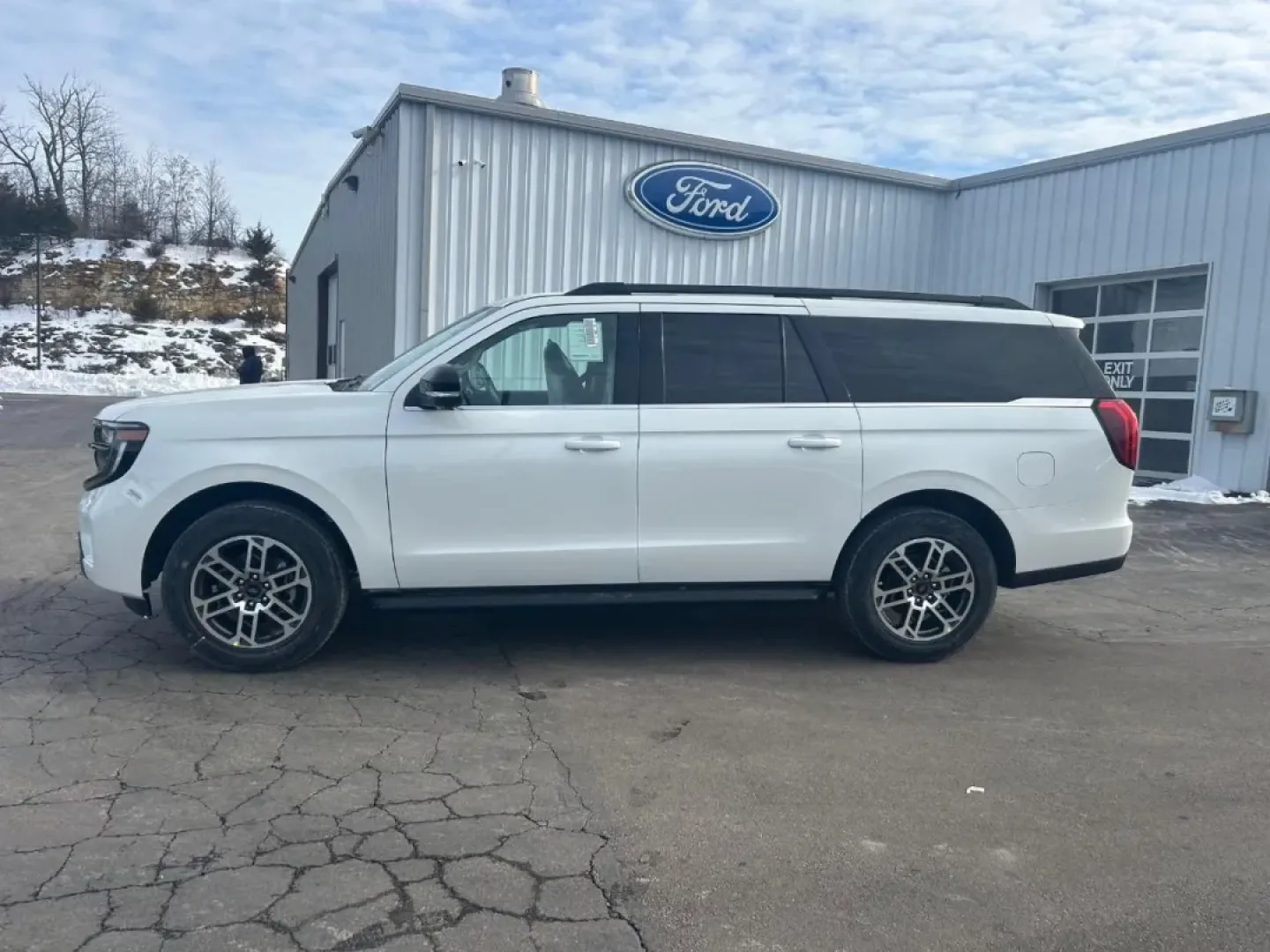 2026 /Ultra Dark Space Gray Ford Expedition Max Active (1FMJK1J85TE) with an 3.5L EcoBoost V6 engine, Automatic transmission, located at 12836 Highway 21, De Soto, MO, 63020, (636) 337-7777, 38.151867, -90.575615 - **Elevate Your Adventures with the 2026 Ford Expedition Max Perfect for Families and Explorers Alike!**<br /> <br /> Are you in search of the ultimate vehicle for family road trips, weekend getaways, or simply navigating your daily commute? Look no further than the stunning 2026 Ford Expedition Max - Photo#1