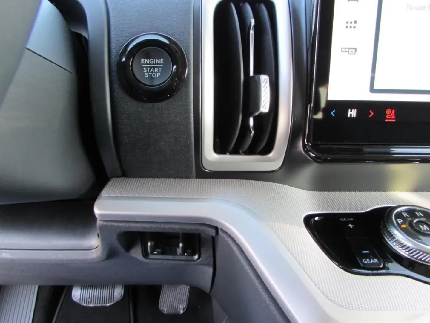 2026 /Ultra Dark Space Gray Ford Expedition Max Active (1FMJK1J85TE) with an 3.5L EcoBoost V6 engine, Automatic transmission, located at 12836 Highway 21, De Soto, MO, 63020, (636) 337-7777, 38.151867, -90.575615 - **Elevate Your Adventures with the 2026 Ford Expedition Max Perfect for Families and Explorers Alike!**<br /> <br /> Are you in search of the ultimate vehicle for family road trips, weekend getaways, or simply navigating your daily commute? Look no further than the stunning 2026 Ford Expedition Max - Photo#20