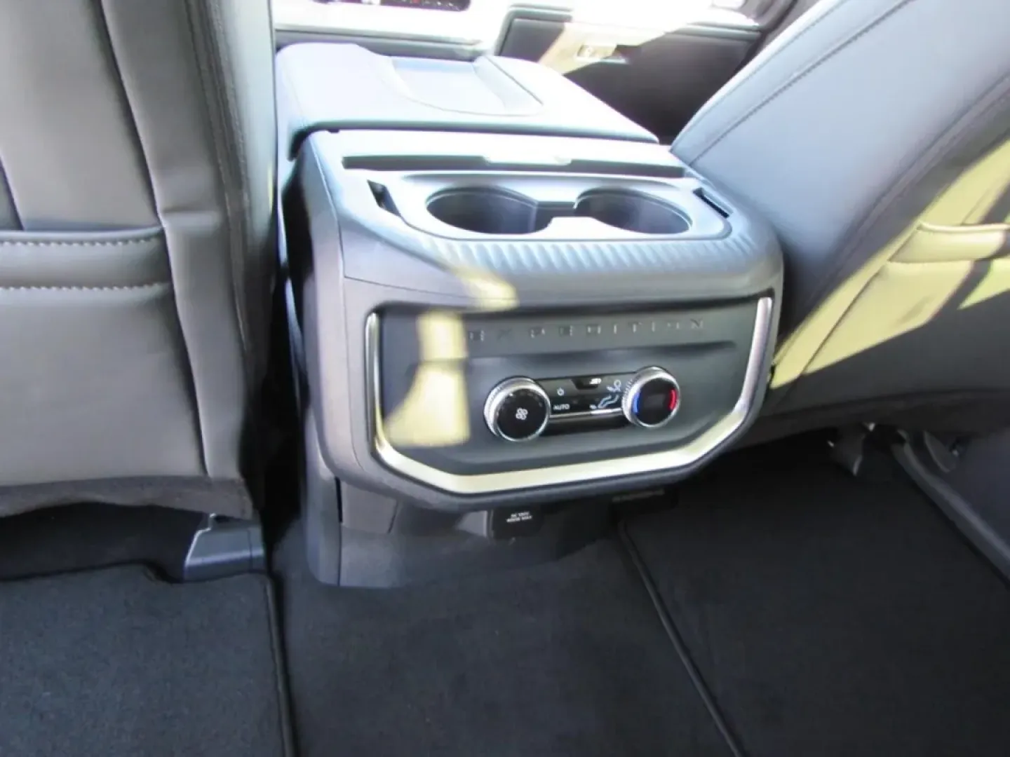 2026 /Ultra Dark Space Gray Ford Expedition Max Active (1FMJK1J85TE) with an 3.5L EcoBoost V6 engine, Automatic transmission, located at 12836 Highway 21, De Soto, MO, 63020, (636) 337-7777, 38.151867, -90.575615 - **Elevate Your Adventures with the 2026 Ford Expedition Max Perfect for Families and Explorers Alike!**<br /> <br /> Are you in search of the ultimate vehicle for family road trips, weekend getaways, or simply navigating your daily commute? Look no further than the stunning 2026 Ford Expedition Max - Photo#28