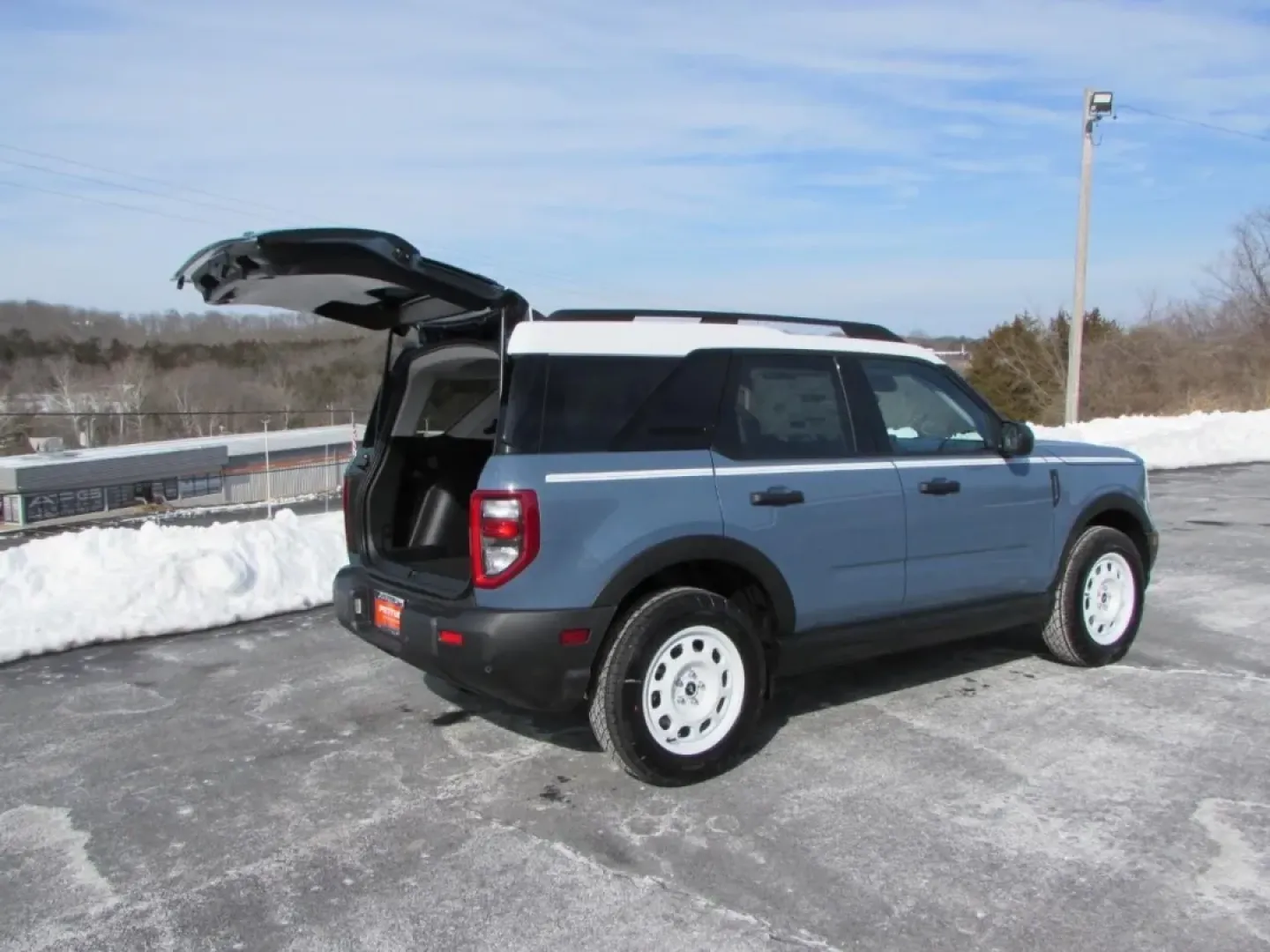 2026 /Navy Pier Ford Bronco Sport Heritage (3FMCR9GN1TR) with an 1.5L EcoBoost engine, Automatic transmission, located at 12836 Highway 21, De Soto, MO, 63020, (636) 337-7777, 38.151867, -90.575615 - Are you ready to elevate your outdoor adventures and daily commute with a vehicle that effortlessly combines rugged capability with modern comfort? Look no further than the stunning 2026 Ford Bronco Sport Heritage now available at Pettus Ford De Soto. Perfect for those who crave weekend escapades or - Photo#29