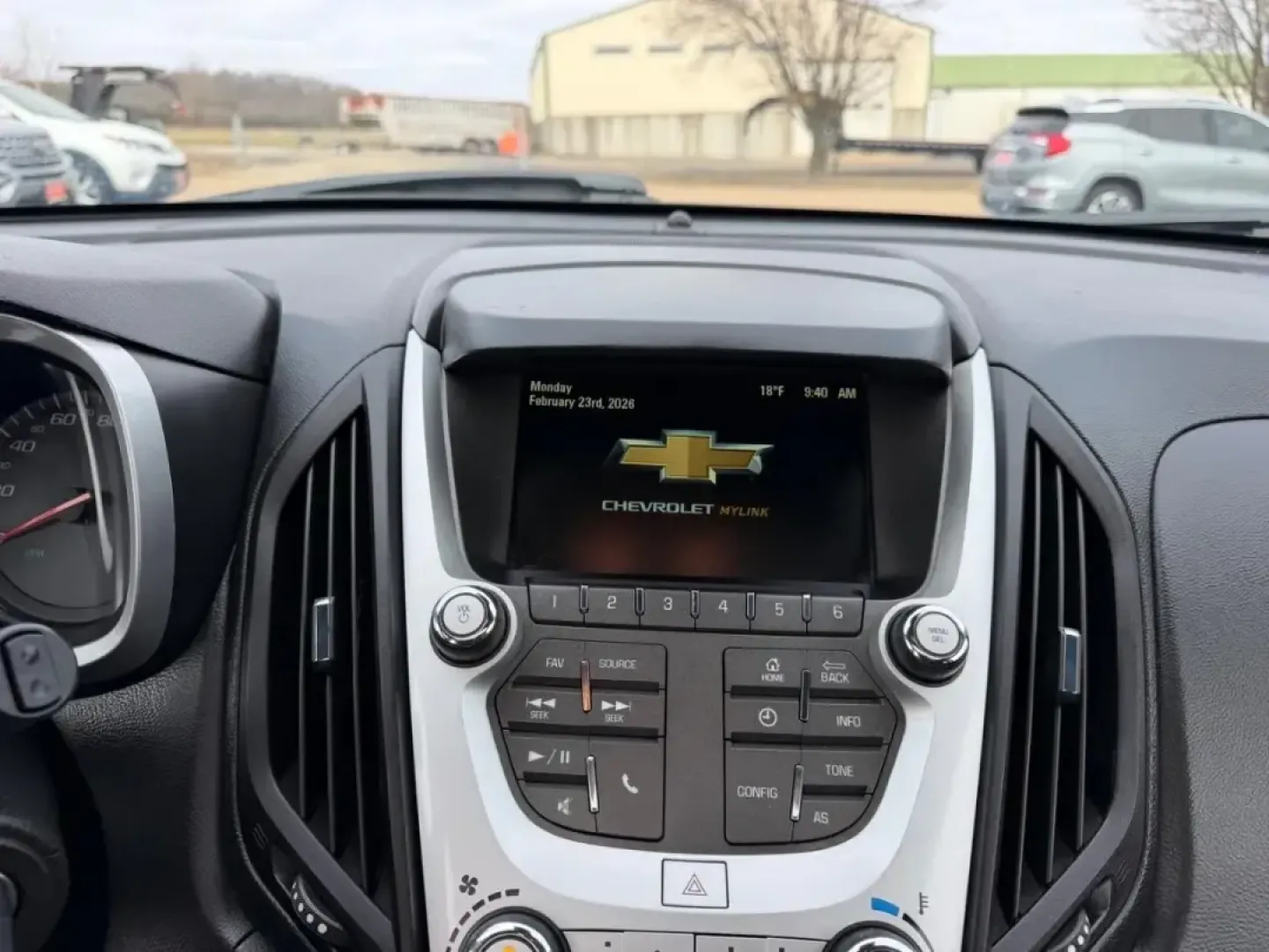 2017 /Jet Black Cloth Chevrolet Equinox LT (2GNALCEK5H1) with an 2.4L DOHC 4-cylinder SIDI,E10 Fuel capable : for 2.4L DOHC 4-cylinder engine, Automatic transmission, located at 970 Woodlawn Dr., Farmington, MO, 63640, (573) 431-7800, 37.825642, -90.468674 - ### Discover Your Next Adventure with the 2017 Chevrolet Equinox LT at Pettus CDJR Farmington!<br /> <br /> Are you ready to elevate your family adventures or enhance your daily commute? At Pettus CDJR Farmington, we understand that life is about journeys-whether you're off to soccer practice, explo - Photo#14