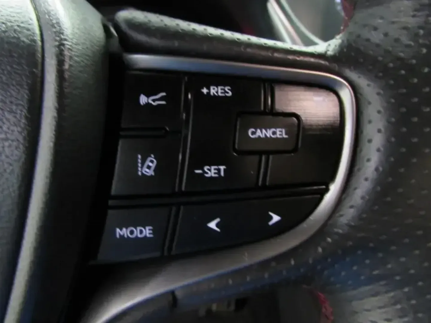 2020 /Circuit Red Lexus ES 350 F Sport (58AGZ1B11LU) with an 3.5L V6 DOHC 24V engine, Automatic transmission, located at 12830 Highway 21, De Soto, MO, 63020, (636) 337-7777, 38.153099, -90.573624 - **Experience Luxury and Performance with the 2020 Lexus ES 350 F SPORT Perfect for Your Daily Drive!**<br /> <br /> Are you searching for a vehicle that impeccably combines luxury, performance, and reliability? Look no further than the stunning 2020 Lexus ES 350 F SPORT, now available at Pettus CDJ - Photo#24