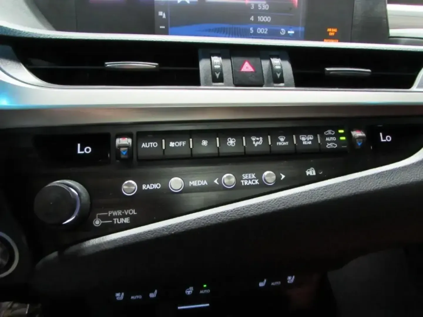 2020 /Circuit Red Lexus ES 350 F Sport (58AGZ1B11LU) with an 3.5L V6 DOHC 24V engine, Automatic transmission, located at 12830 Highway 21, De Soto, MO, 63020, (636) 337-7777, 38.153099, -90.573624 - **Experience Luxury and Performance with the 2020 Lexus ES 350 F SPORT Perfect for Your Daily Drive!**<br /> <br /> Are you searching for a vehicle that impeccably combines luxury, performance, and reliability? Look no further than the stunning 2020 Lexus ES 350 F SPORT, now available at Pettus CDJ - Photo#28
