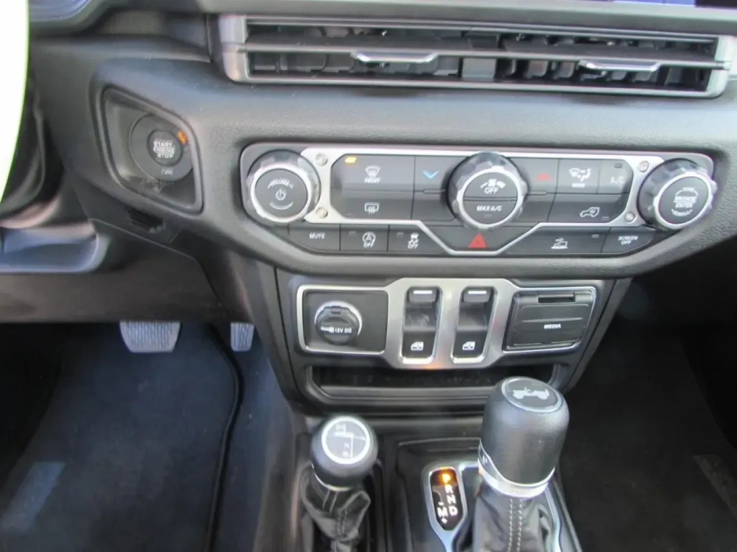 2026 /Black Jeep Wrangler Sport (1C4PJXANXTW) with an 2.0L L4 DOHC 16V TURBO engine, 6M transmission, located at 12830 Highway 21, De Soto, MO, 63020, (636) 337-7777, 38.153099, -90.573624 - **Unleash Your Adventurous Spirit with the 2026 Jeep Wrangler Sport at Pettus CDJR DeSoto!**<br /> <br /> If you're dreaming of weekend getaways filled with off-road adventures or simply want a reliable SUV for your daily commute, the 2026 Jeep Wrangler Sport is the perfect companion. With its rugge - Photo#20