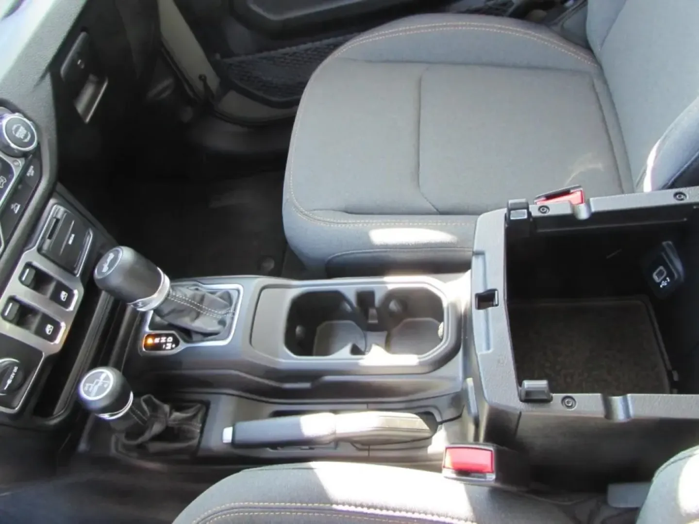 2026 /Black Jeep Wrangler Sport (1C4PJXANXTW) with an 2.0L L4 DOHC 16V TURBO engine, 6M transmission, located at 12830 Highway 21, De Soto, MO, 63020, (636) 337-7777, 38.153099, -90.573624 - **Unleash Your Adventurous Spirit with the 2026 Jeep Wrangler Sport at Pettus CDJR DeSoto!**<br /> <br /> If you're dreaming of weekend getaways filled with off-road adventures or simply want a reliable SUV for your daily commute, the 2026 Jeep Wrangler Sport is the perfect companion. With its rugge - Photo#21