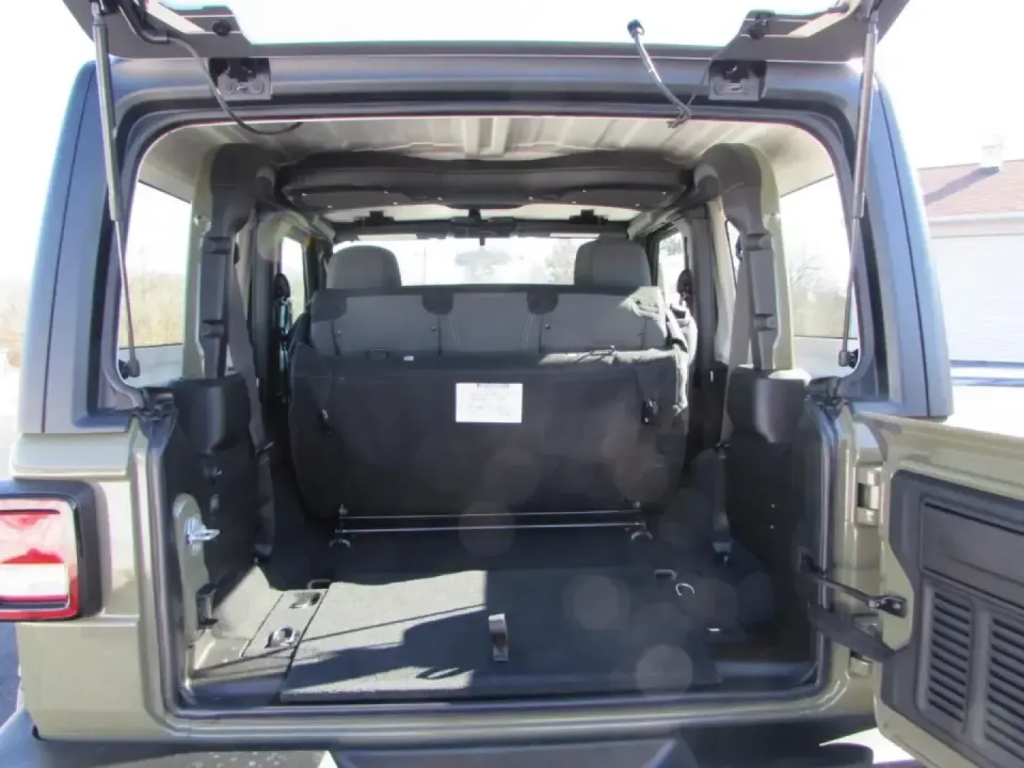 2026 /Black Jeep Wrangler Sport (1C4PJXANXTW) with an 2.0L L4 DOHC 16V TURBO engine, 6M transmission, located at 12830 Highway 21, De Soto, MO, 63020, (636) 337-7777, 38.153099, -90.573624 - **Unleash Your Adventurous Spirit with the 2026 Jeep Wrangler Sport at Pettus CDJR DeSoto!**<br /> <br /> If you're dreaming of weekend getaways filled with off-road adventures or simply want a reliable SUV for your daily commute, the 2026 Jeep Wrangler Sport is the perfect companion. With its rugge - Photo#27