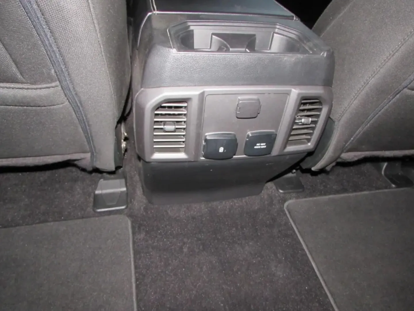 2019 /Black Ford F-150 XLT (1FTEW1E58KK) with an 5.0L V8 OHV 32V engine, 6A transmission, located at 12836 Highway 21, De Soto, MO, 63020, (636) 337-7777, 38.151867, -90.575615 - **Conquer Every Adventure with the 2019 Ford F-150 Your Ultimate Truck Companion!**<br /> <br /> Are you ready to elevate your lifestyle with a vehicle that's built for adventure? Whether you're hauling gear for a weekend camping trip, navigating the daily commute, or managing family logistics, the - Photo#31