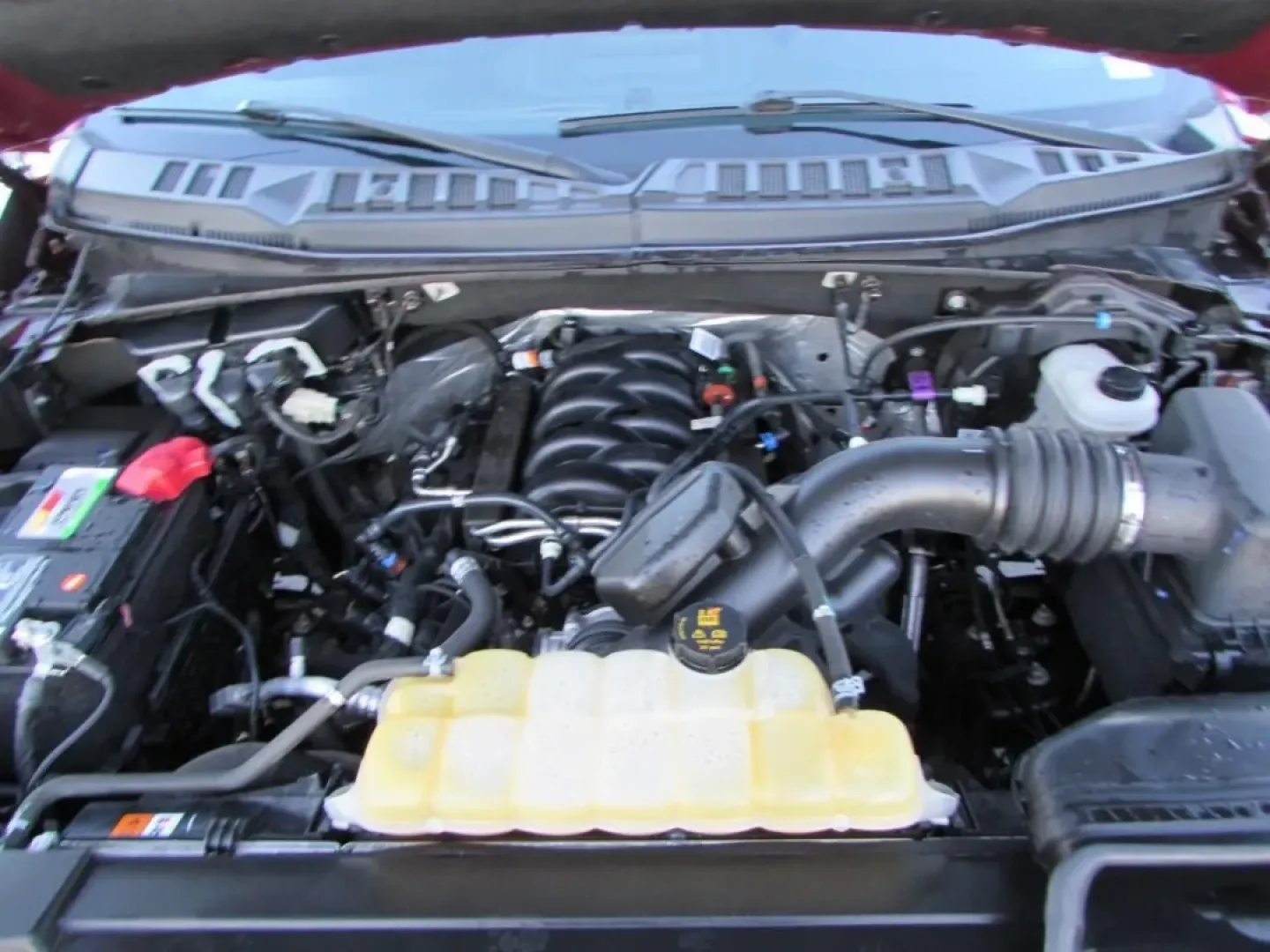 2019 /Black Ford F-150 XLT (1FTEW1E58KK) with an 5.0L V8 OHV 32V engine, 6A transmission, located at 12836 Highway 21, De Soto, MO, 63020, (636) 337-7777, 38.151867, -90.575615 - **Conquer Every Adventure with the 2019 Ford F-150 Your Ultimate Truck Companion!**<br /> <br /> Are you ready to elevate your lifestyle with a vehicle that's built for adventure? Whether you're hauling gear for a weekend camping trip, navigating the daily commute, or managing family logistics, the - Photo#8