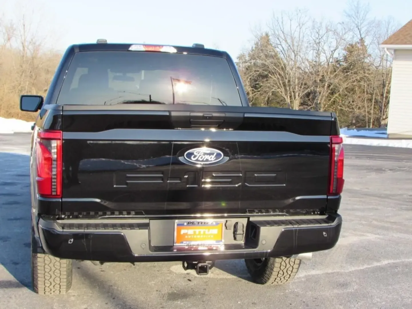2026 /Black Ford F-150 STX (1FTEW2LPXTK) with an 2.7L V6 EcoBoost engine, 6A transmission, located at 12836 Highway 21, De Soto, MO, 63020, (636) 337-7777, 38.151867, -90.575615 - Looking for the perfect truck to enhance your work-life balance, family adventures, or weekend getaways? Look no further! At Pettus Ford De Soto in De Soto, MO, we present to you a fantastic opportunity to own a near-new 2026 Ford F-150 STX. With just 5 miles on the odometer, this quality used vehic - Photo#5