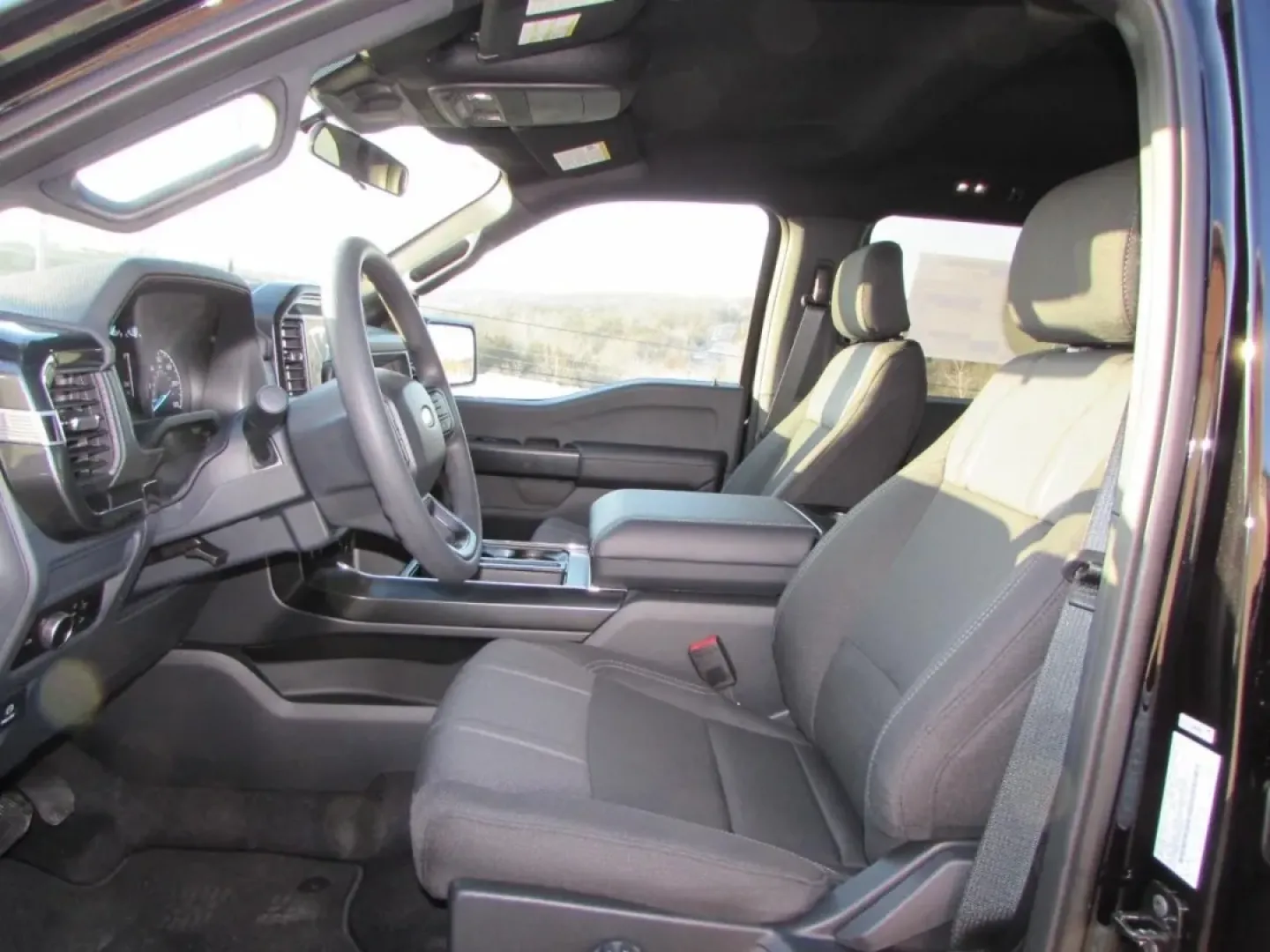 2026 /Black Ford F-150 STX (1FTEW2LPXTK) with an 2.7L V6 EcoBoost engine, 6A transmission, located at 12836 Highway 21, De Soto, MO, 63020, (636) 337-7777, 38.151867, -90.575615 - Looking for the perfect truck to enhance your work-life balance, family adventures, or weekend getaways? Look no further! At Pettus Ford De Soto in De Soto, MO, we present to you a fantastic opportunity to own a near-new 2026 Ford F-150 STX. With just 5 miles on the odometer, this quality used vehic - Photo#14