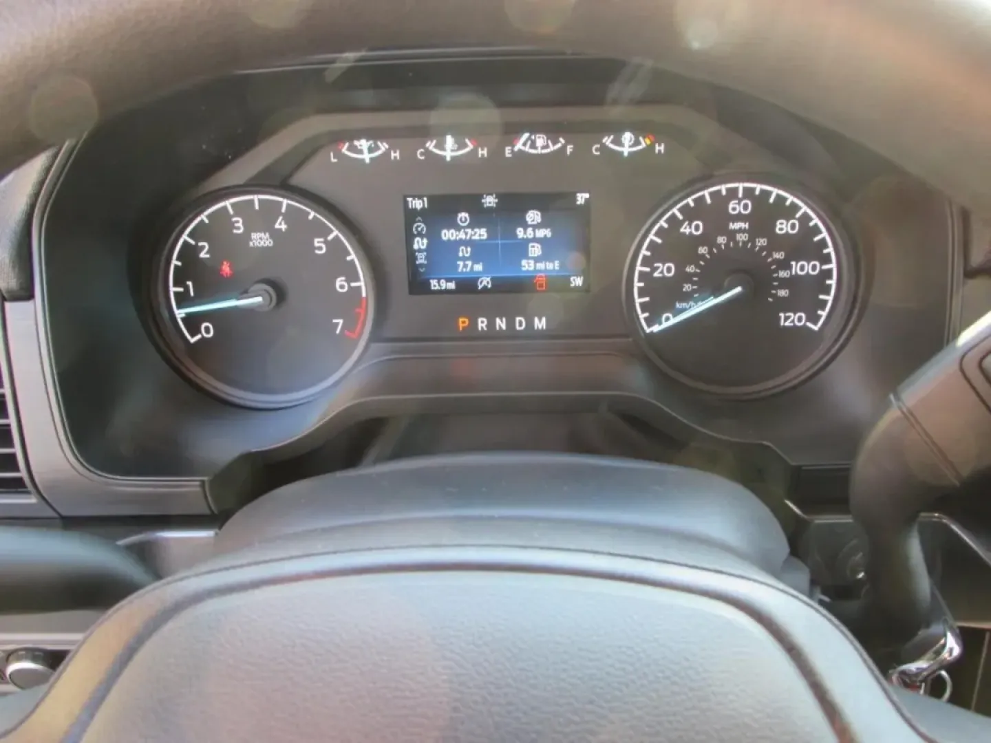 2026 /Black Ford F-150 STX (1FTEW2LPXTK) with an 2.7L V6 EcoBoost engine, 6A transmission, located at 12836 Highway 21, De Soto, MO, 63020, (636) 337-7777, 38.151867, -90.575615 - Looking for the perfect truck to enhance your work-life balance, family adventures, or weekend getaways? Look no further! At Pettus Ford De Soto in De Soto, MO, we present to you a fantastic opportunity to own a near-new 2026 Ford F-150 STX. With just 5 miles on the odometer, this quality used vehic - Photo#19