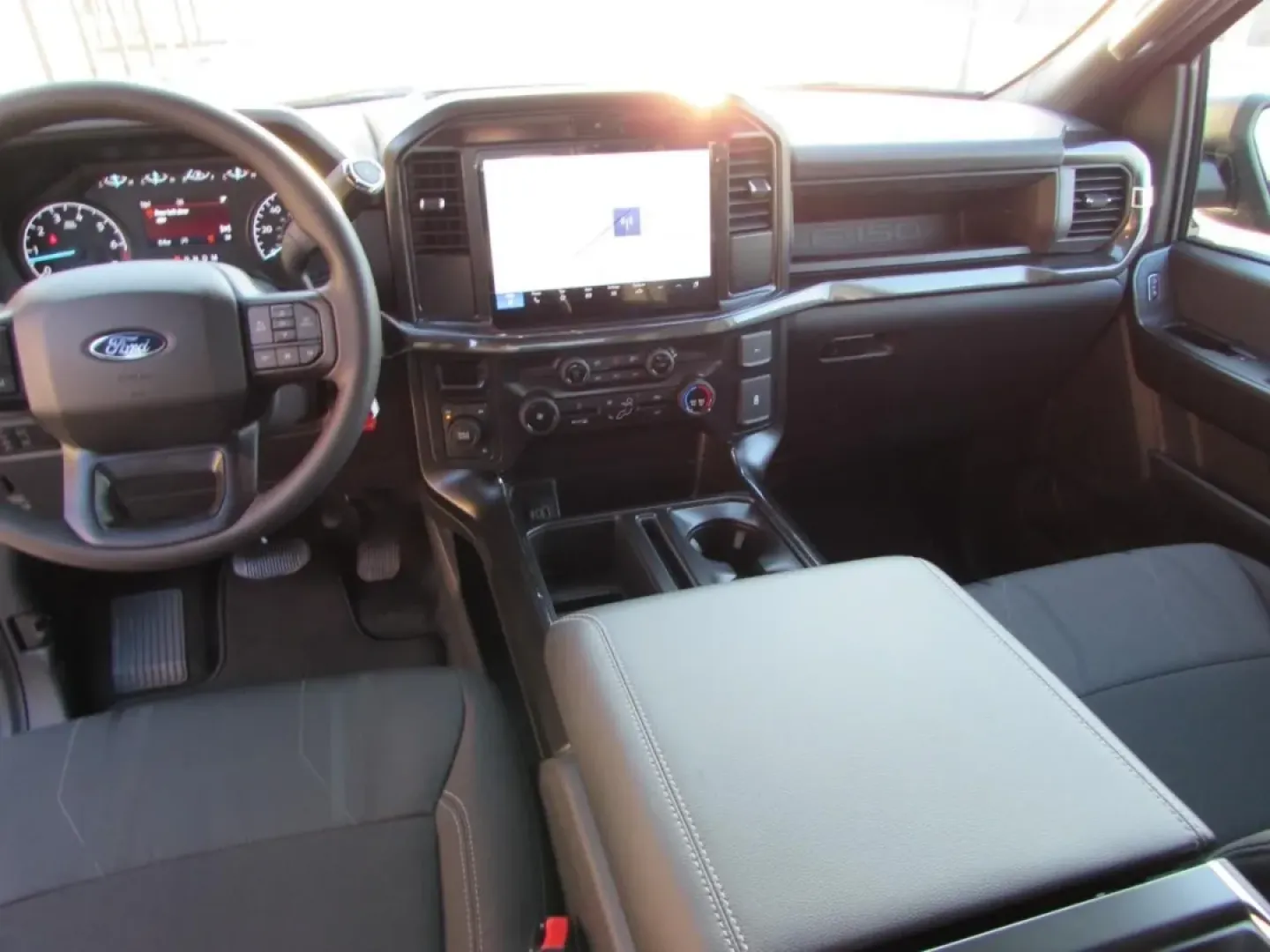 2026 /Black Ford F-150 STX (1FTEW2LPXTK) with an 2.7L V6 EcoBoost engine, 6A transmission, located at 12836 Highway 21, De Soto, MO, 63020, (636) 337-7777, 38.151867, -90.575615 - Looking for the perfect truck to enhance your work-life balance, family adventures, or weekend getaways? Look no further! At Pettus Ford De Soto in De Soto, MO, we present to you a fantastic opportunity to own a near-new 2026 Ford F-150 STX. With just 5 miles on the odometer, this quality used vehic - Photo#23