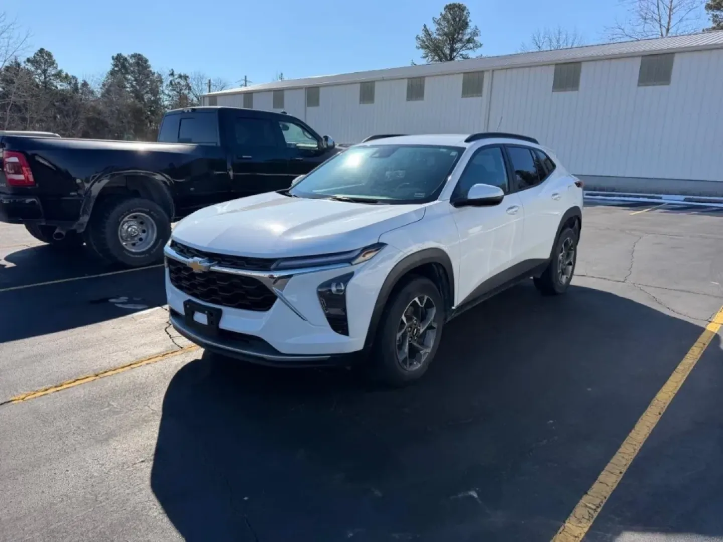 2025 /Jet Black with Blue accents Cloth Chevrolet Trax LT (KL77LHEP5SC) with an 1.2L engine, Automatic transmission, located at 970 Woodlawn Dr., Farmington, MO, 63640, (573) 431-7800, 37.825642, -90.468674 - ### Embrace Adventure with the 2025 Chevrolet Trax LT Your Ideal SUV Awaits at Pettus CDJR Farmington!<br /> <br /> Are you ready to elevate your daily commute or weekend adventures? Look no further than the 2025 Chevrolet Trax LT, where versatility meets style, making it the perfect companion for - Photo#0