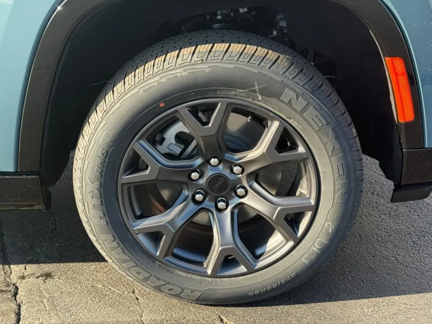 2026 /Global Black Leather Jeep Grand Wagoneer Limited (1C4SJVBP0TS) with an 3.0L I6 Hurricane SO Twin Turbo ESS engine, Automatic transmission, located at 970 Woodlawn Dr., Farmington, MO, 63640, (573) 431-7800, 37.825642, -90.468674 - Are you looking for the ultimate family SUV that combines luxury with rugged capability? Look no further than the stunning 2026 Jeep Grand Wagoneer Limited, now available at Pettus CDJR Farmington in Farmington, MO. This exceptional vehicle is perfect for growing families and adventure seekers alike - Photo#3