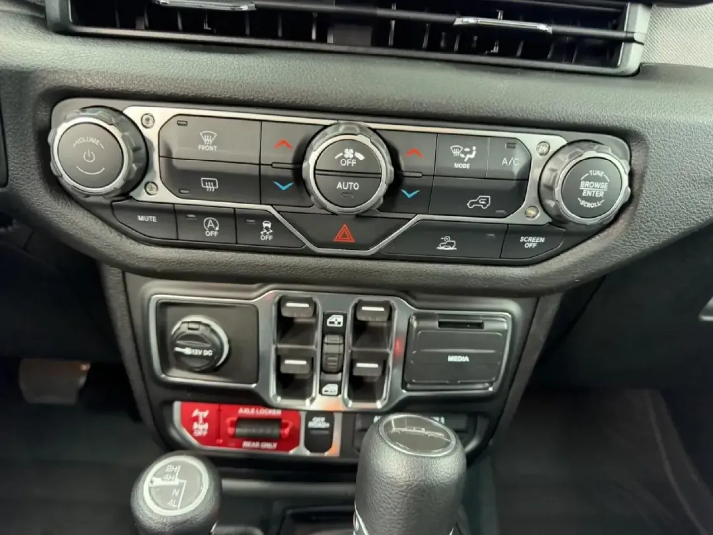 2026 /Black Cloth Jeep Gladiator Willys (1C6PJTAG2TL) with an 3.6L V6 engine, 6M transmission, located at 970 Woodlawn Dr., Farmington, MO, 63640, (573) 431-7800, 37.825642, -90.468674 - **Unleash Adventure with the 2026 Jeep Gladiator Willys Your Ultimate Off-Road Companion!**<br /> <br /> If you're seeking a vehicle that perfectly balances rugged capability with everyday practicality, look no further than the 2026 Jeep Gladiator Willys. Whether you're planning your next weekend a - Photo#13