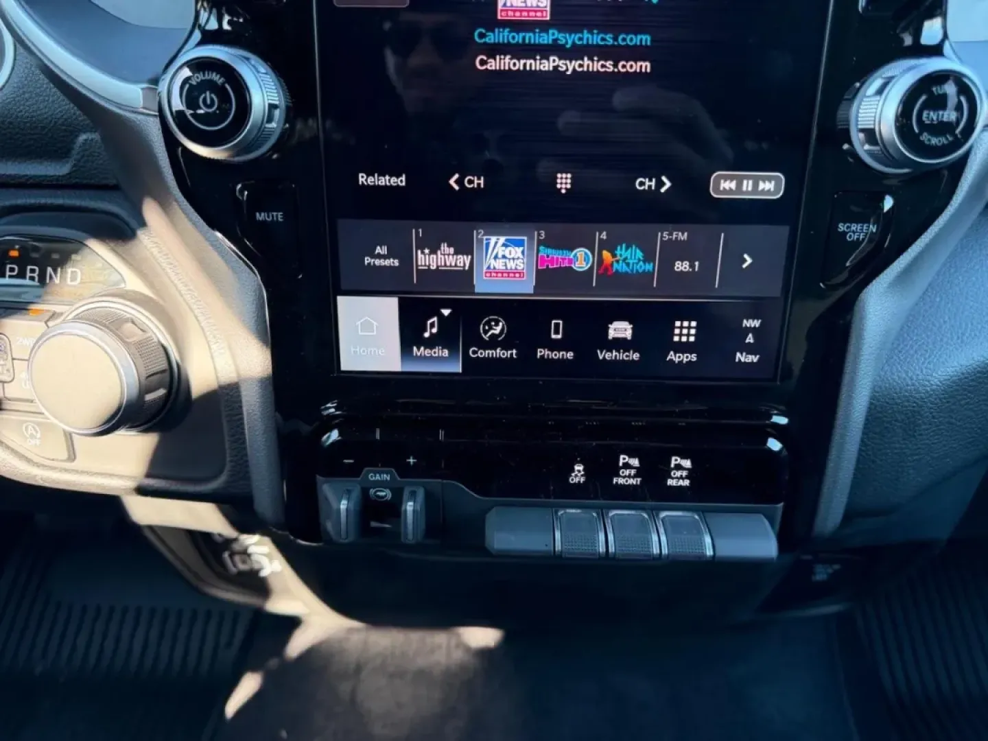 2026 /Diesel Gray/Black Cloth Ram 1500 Big Horn/Lone Star (1C6SRFFPXTN) with an 3.0L Straight 6 engine, 8A transmission, located at 970 Woodlawn Dr., Farmington, MO, 63640, (573) 431-7800, 37.825642, -90.468674 - If you're searching for a powerful and versatile truck that can handle everything from weekend adventures to daily commutes, look no further than this stunning 2026 Ram 1500 Big Horn/Lone Star, available now at Pettus CDJR Farmington. Perfectly positioned for those in need of a reliable workhorse, t - Photo#16