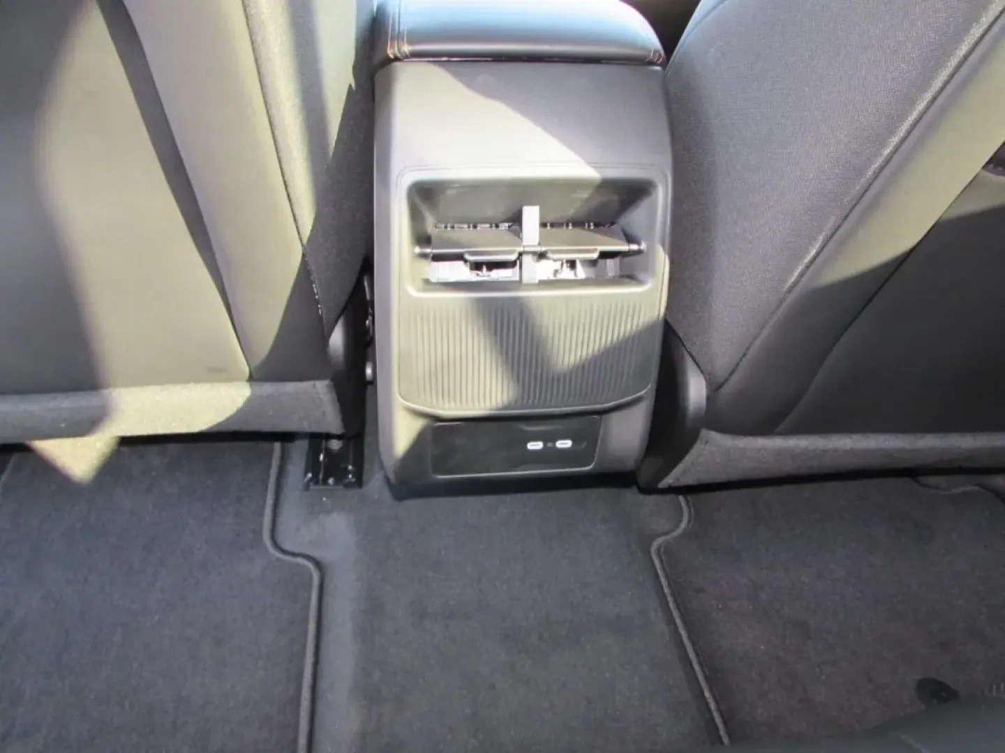 2026 /Global Black Jeep Cherokee Laredo (3C4PJMB22TT) with an 1.6L L4 DOHC 16V HYBRID engine, located at 12830 Highway 21, De Soto, MO, 63020, (636) 337-7777, 38.153099, -90.573624 - Picture your next weekend: a quick grocery run in De Soto turns into a spontaneous drive down Highway 21, then a family-friendly detour toward Washington State Park or a scenic cruise past the shops and eateries near Main Street-without worrying about weather, road conditions, or fuel stops. This ** - Photo#50