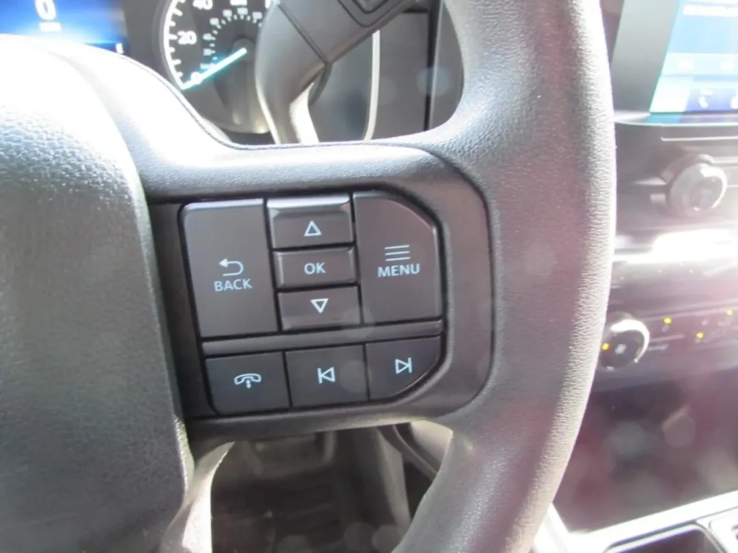 2023 /Black Ford F-150 XL (1FTEX1EP3PK) with an 2.7L V6 DOHC 24V engine, Automatic transmission, located at 12836 Highway 21, De Soto, MO, 63020, (636) 337-7777, 38.151867, -90.575615 - Whether your weekends revolve around hauling gear to the river, towing a trailer to a campsite, or simply powering through a long commute with confidence when Missouri weather turns, this **2023 Ford F-150** is built for real life. It's the kind of truck that fits right in on Hwy 21, handles farm-an - Photo#19