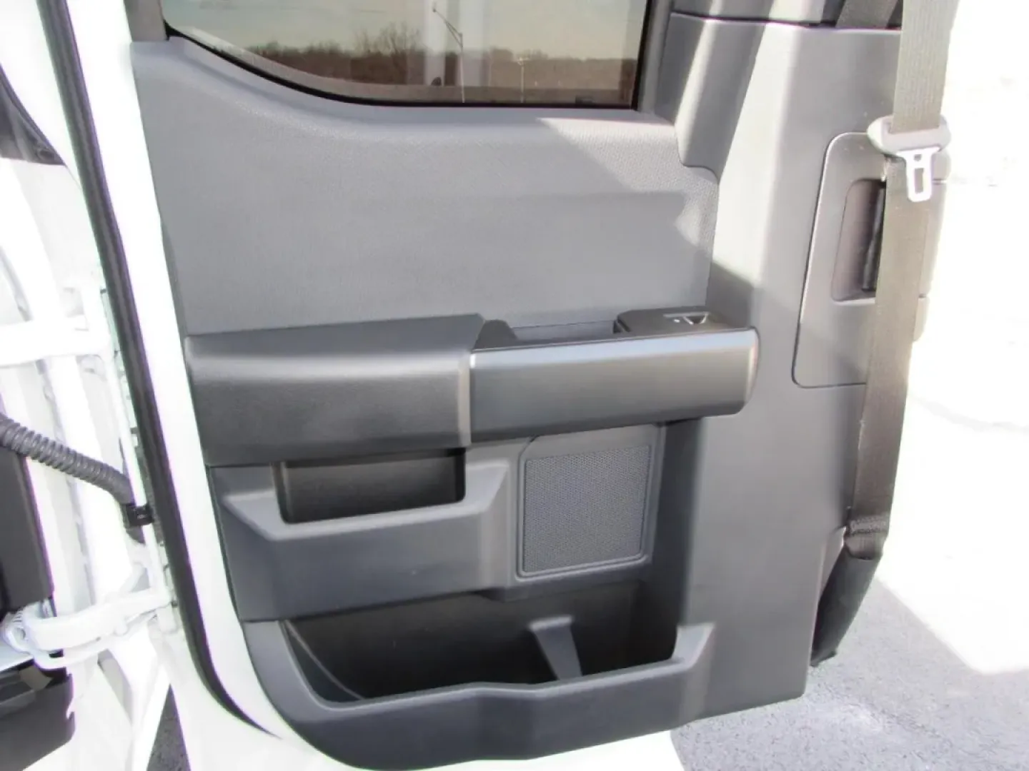 2023 /Black Ford F-150 XL (1FTEX1EP3PK) with an 2.7L V6 DOHC 24V engine, Automatic transmission, located at 12836 Highway 21, De Soto, MO, 63020, (636) 337-7777, 38.151867, -90.575615 - Whether your weekends revolve around hauling gear to the river, towing a trailer to a campsite, or simply powering through a long commute with confidence when Missouri weather turns, this **2023 Ford F-150** is built for real life. It's the kind of truck that fits right in on Hwy 21, handles farm-an - Photo#28