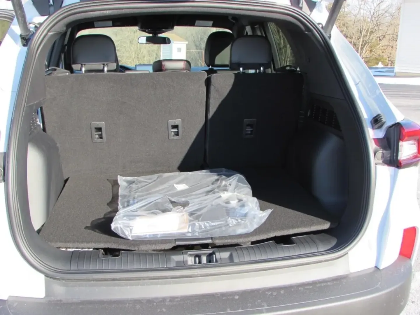 2026 /Ebony Ford Escape ST-Line Select (1FMCU9NA8TU) with an 2.0L engine, 8A transmission, located at 12836 Highway 21, De Soto, MO, 63020, (636) 337-7777, 38.151867, -90.575615 - Need a versatile SUV that can handle weekday commutes from De Soto to St. Louis, school drop-offs, and spontaneous weekend getaways to the Ozarks without feeling bulky? This 2026 Ford Escape ST-Line Select AWD is built for real life-easy to park, confident in changing Missouri weather, and comfortab - Photo#25