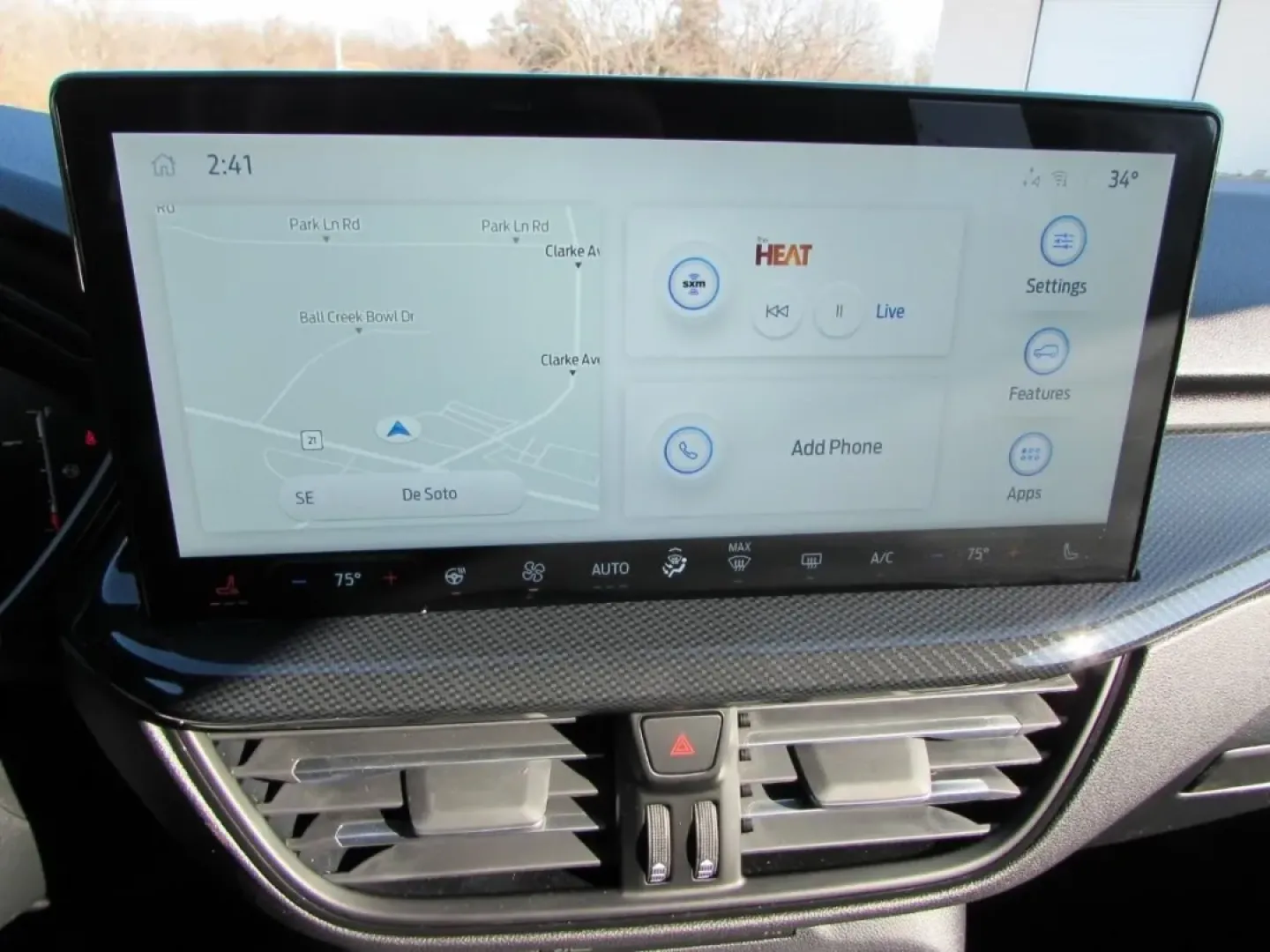 2026 /Ebony Ford Escape ST-Line Select (1FMCU9NZ1TU) with an 2.5L iVCT Atkinson Cycle I-4 Hybrid engine, CVT transmission, located at 12836 Highway 21, De Soto, MO, 63020, (636) 337-7777, 38.151867, -90.575615 - If your week is a mix of school drop-offs, I-55 commutes, and weekend getaways to the parks and backroads around Jefferson County, this 2026 Ford Escape Hybrid ST-Line Select is built for your real life. With All Wheel Drive confidence, hybrid efficiency, and a sporty ST-Line vibe, it's the kind of - Photo#18