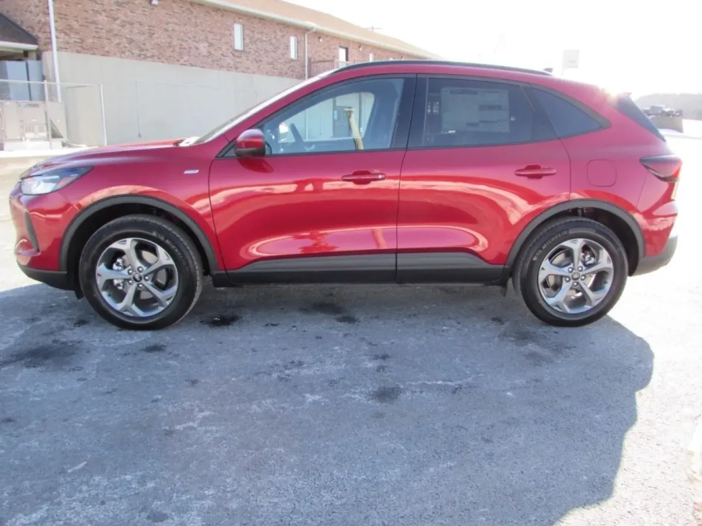 2026 /Ebony Ford Escape ST-Line Select (1FMCU9NZ1TU) with an 2.5L iVCT Atkinson Cycle I-4 Hybrid engine, CVT transmission, located at 12836 Highway 21, De Soto, MO, 63020, (636) 337-7777, 38.151867, -90.575615 - If your week is a mix of school drop-offs, I-55 commutes, and weekend getaways to the parks and backroads around Jefferson County, this 2026 Ford Escape Hybrid ST-Line Select is built for your real life. With All Wheel Drive confidence, hybrid efficiency, and a sporty ST-Line vibe, it's the kind of - Photo#31
